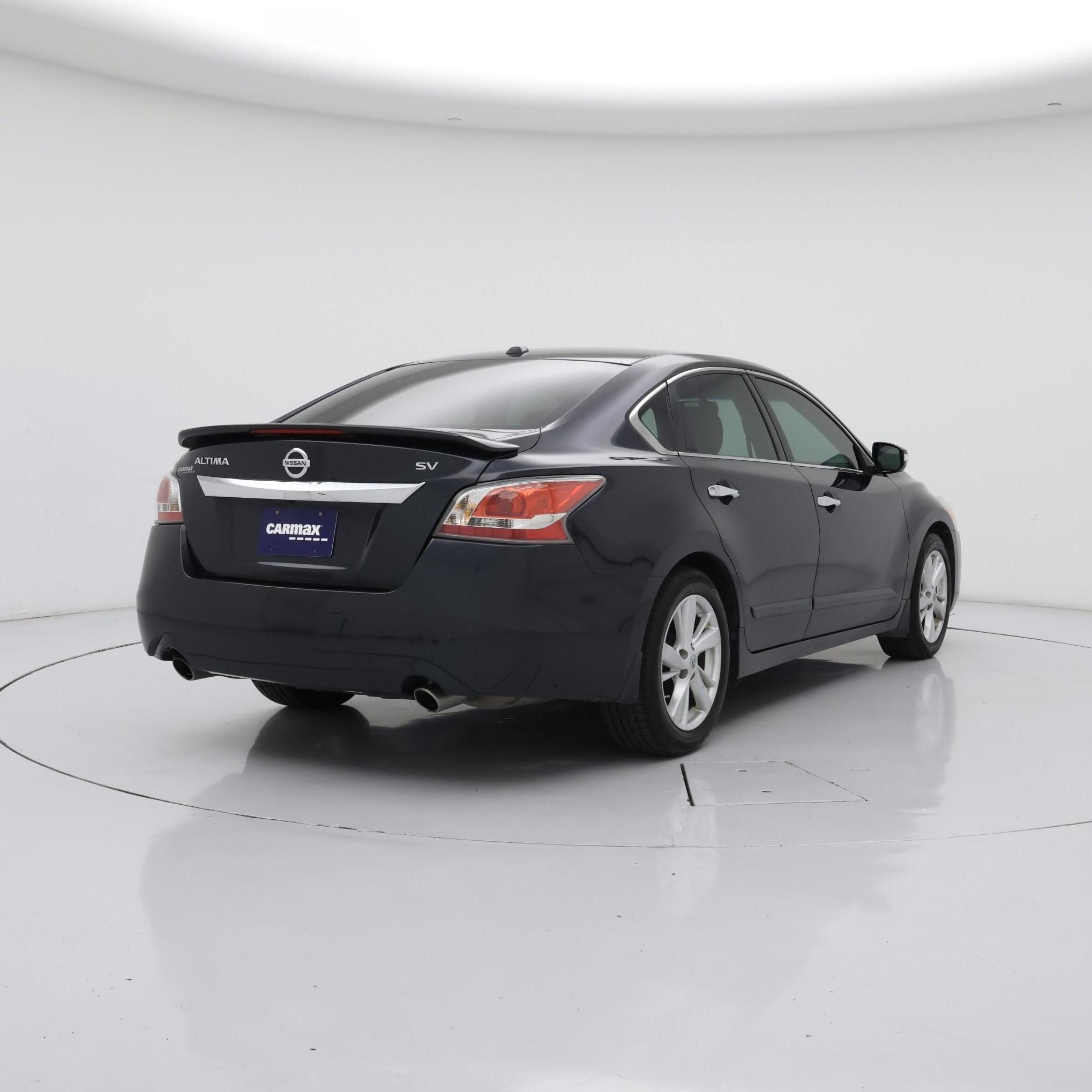 Thumbnail: 2015 Nissan Altima - 8