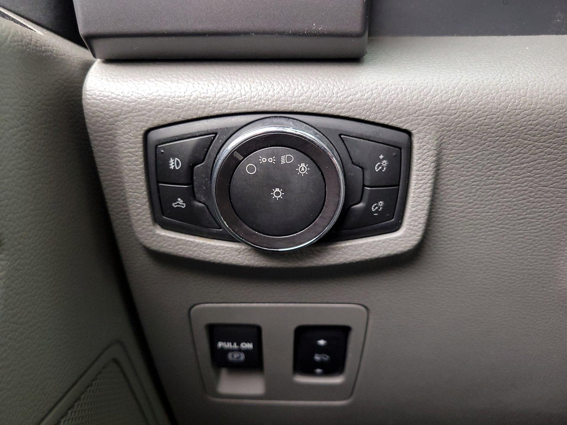 Thumbnail: 2018 Ford F-150 - 13