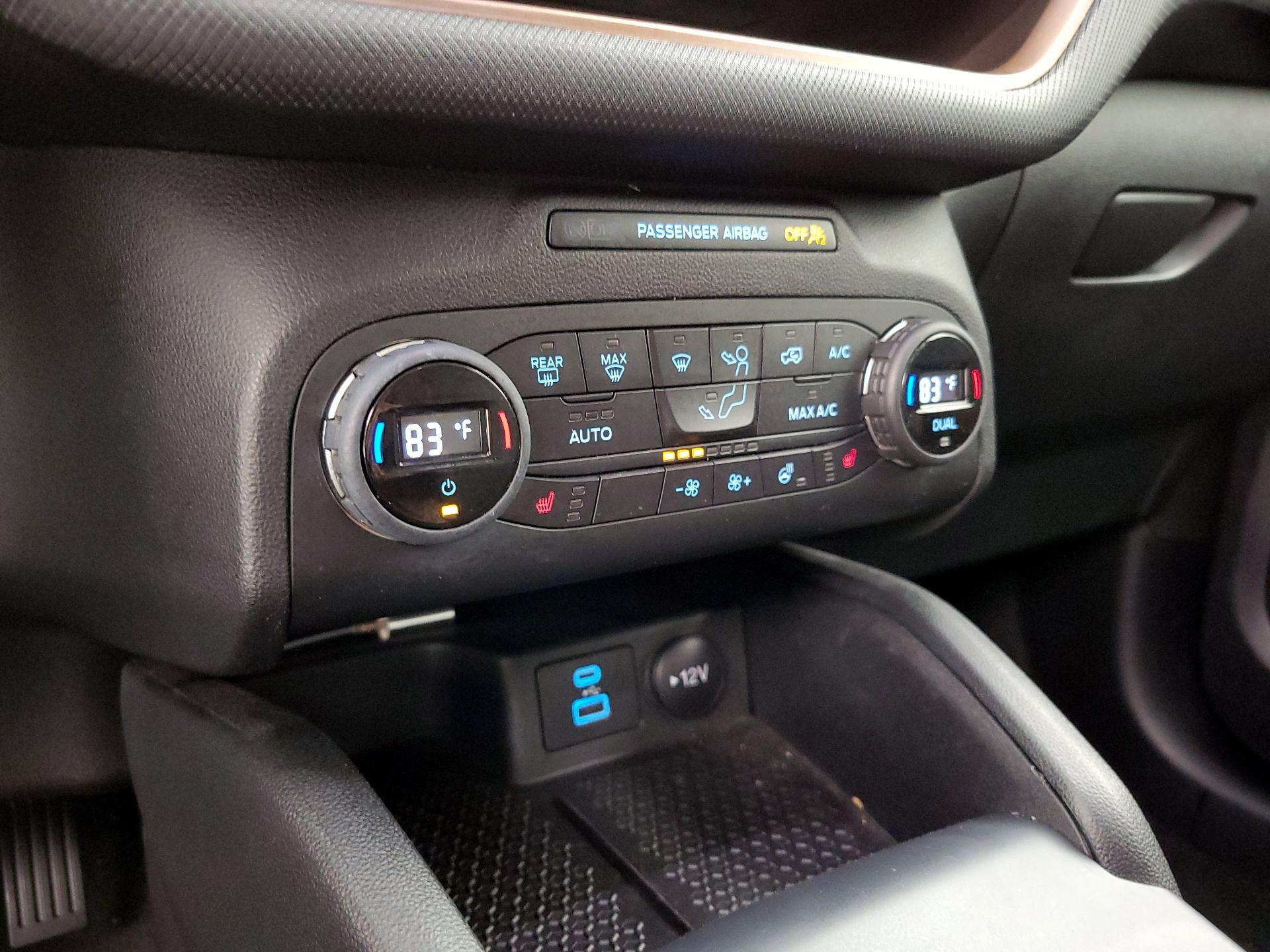 Thumbnail: 2021 Ford Bronco Sport - 16