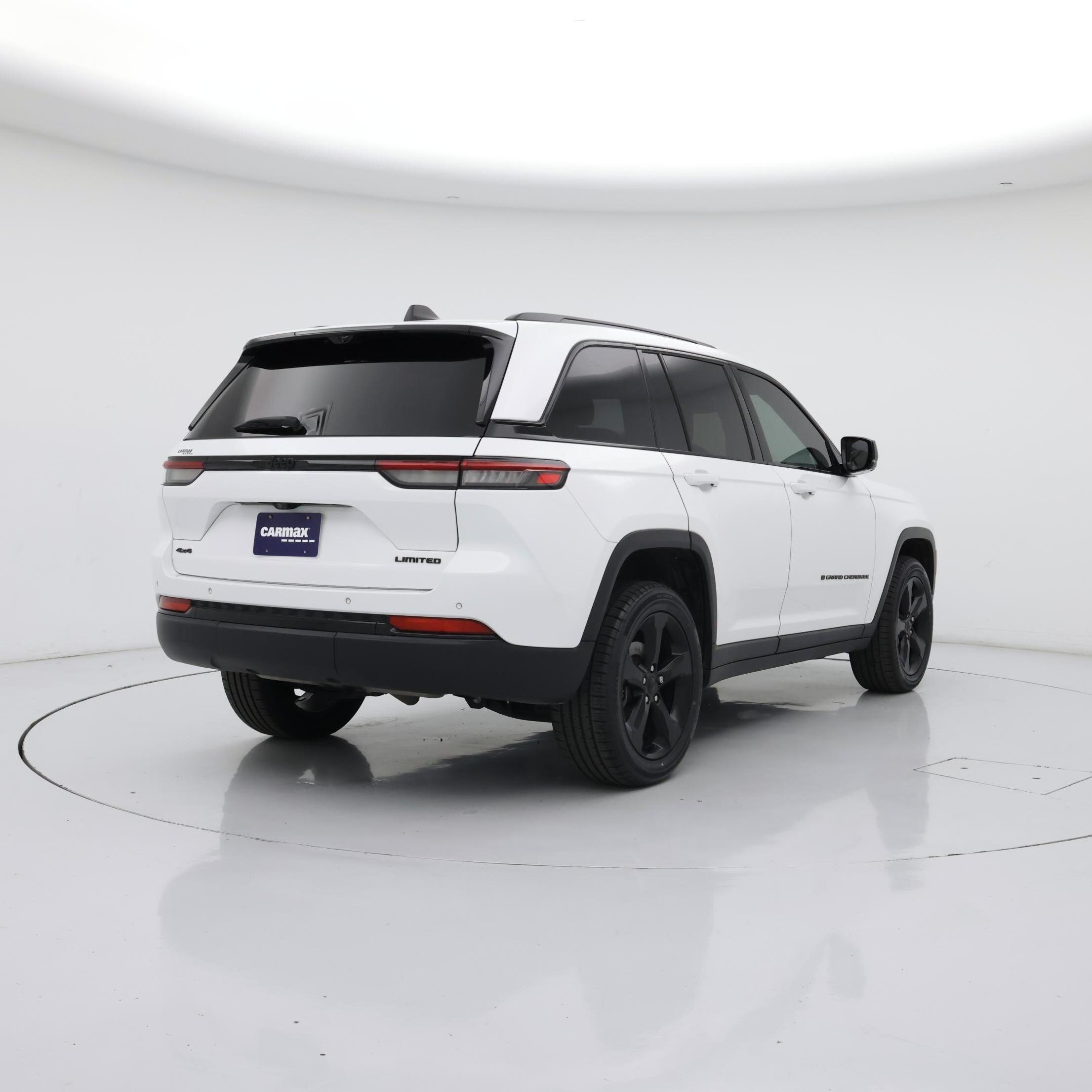 Thumbnail: 2023 Jeep Grand Cherokee - 8