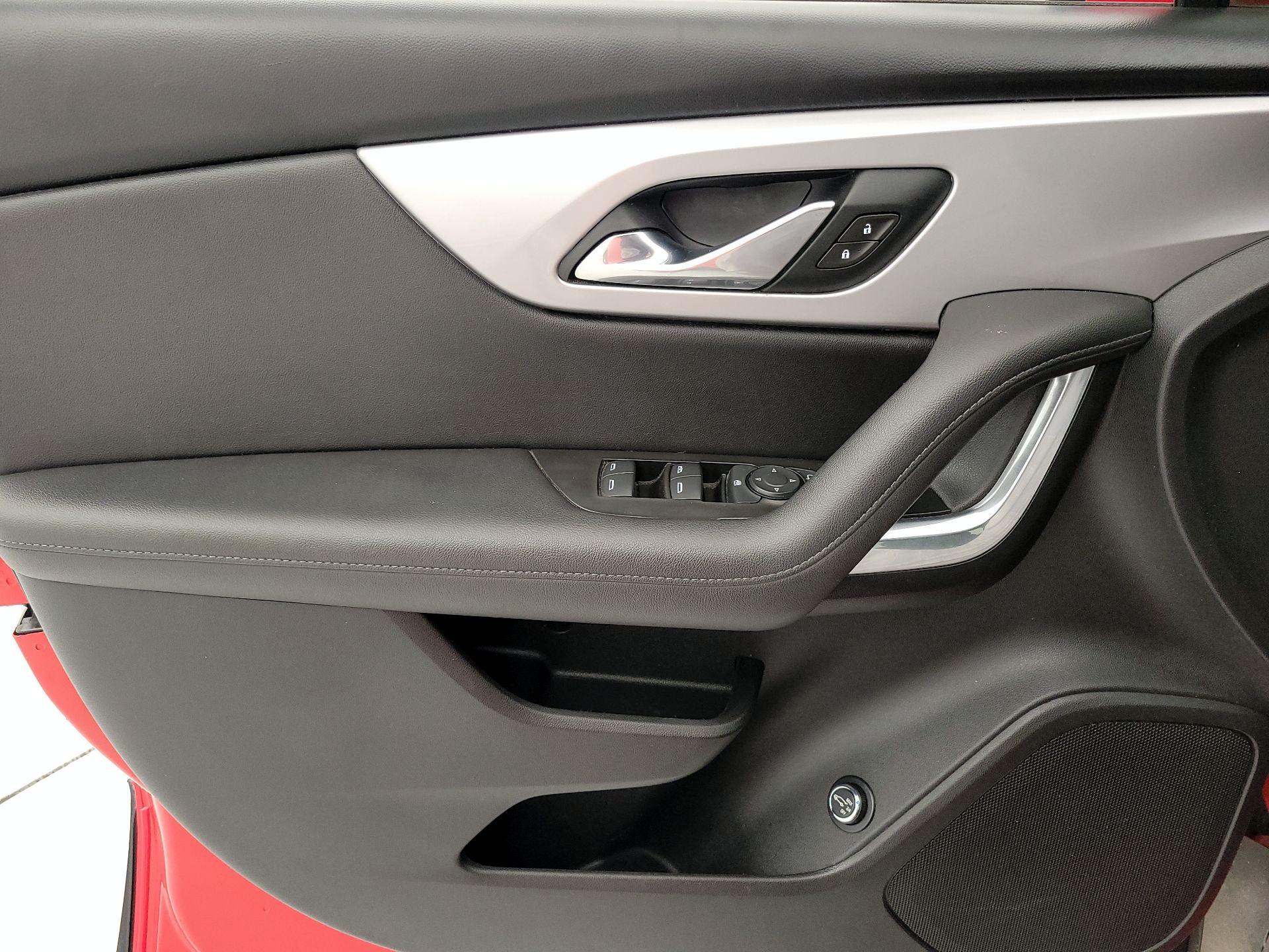 Thumbnail: 2021 Chevrolet Blazer - 12