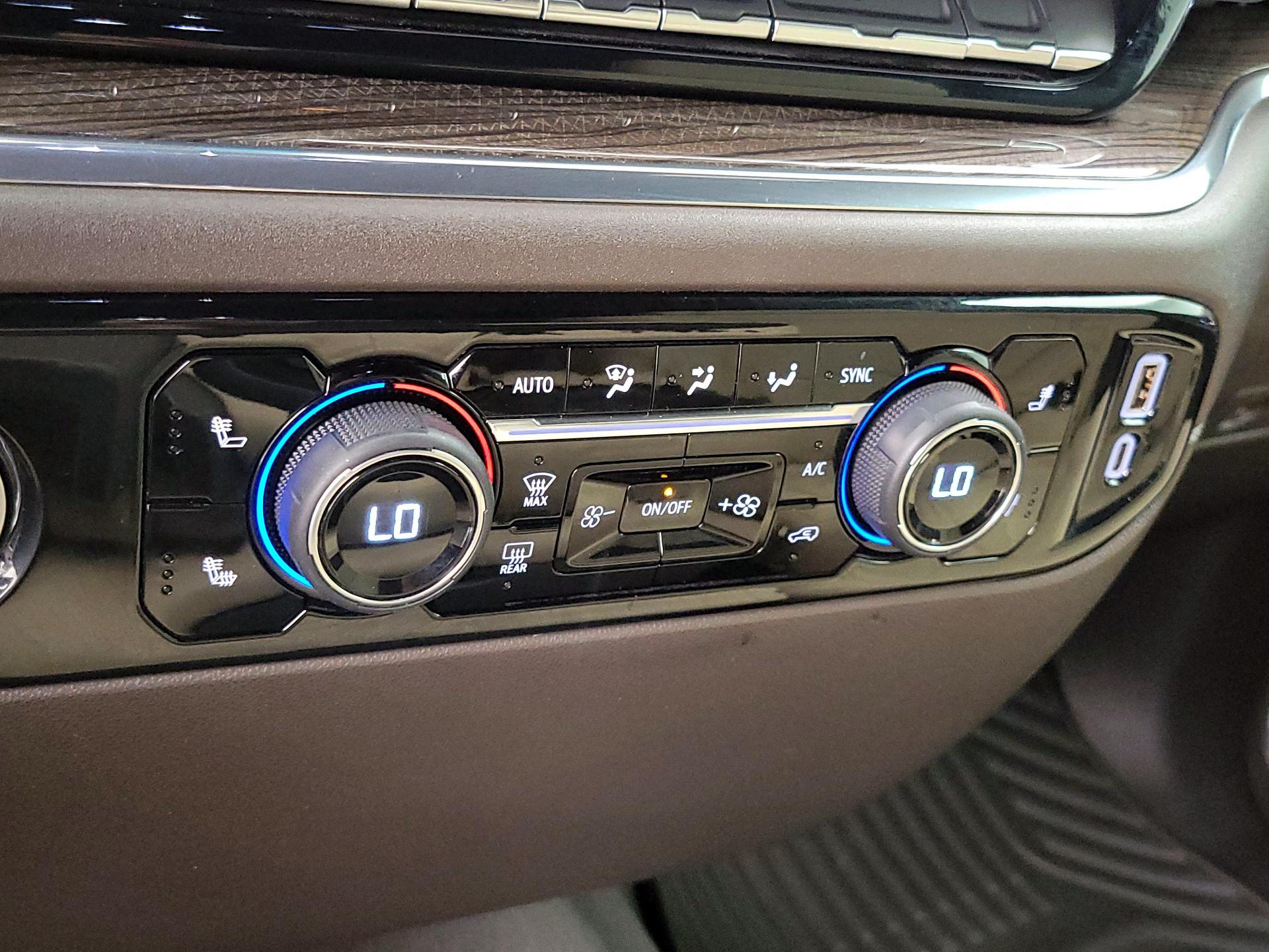 Thumbnail: 2024 Chevrolet Silverado 1500 - 17