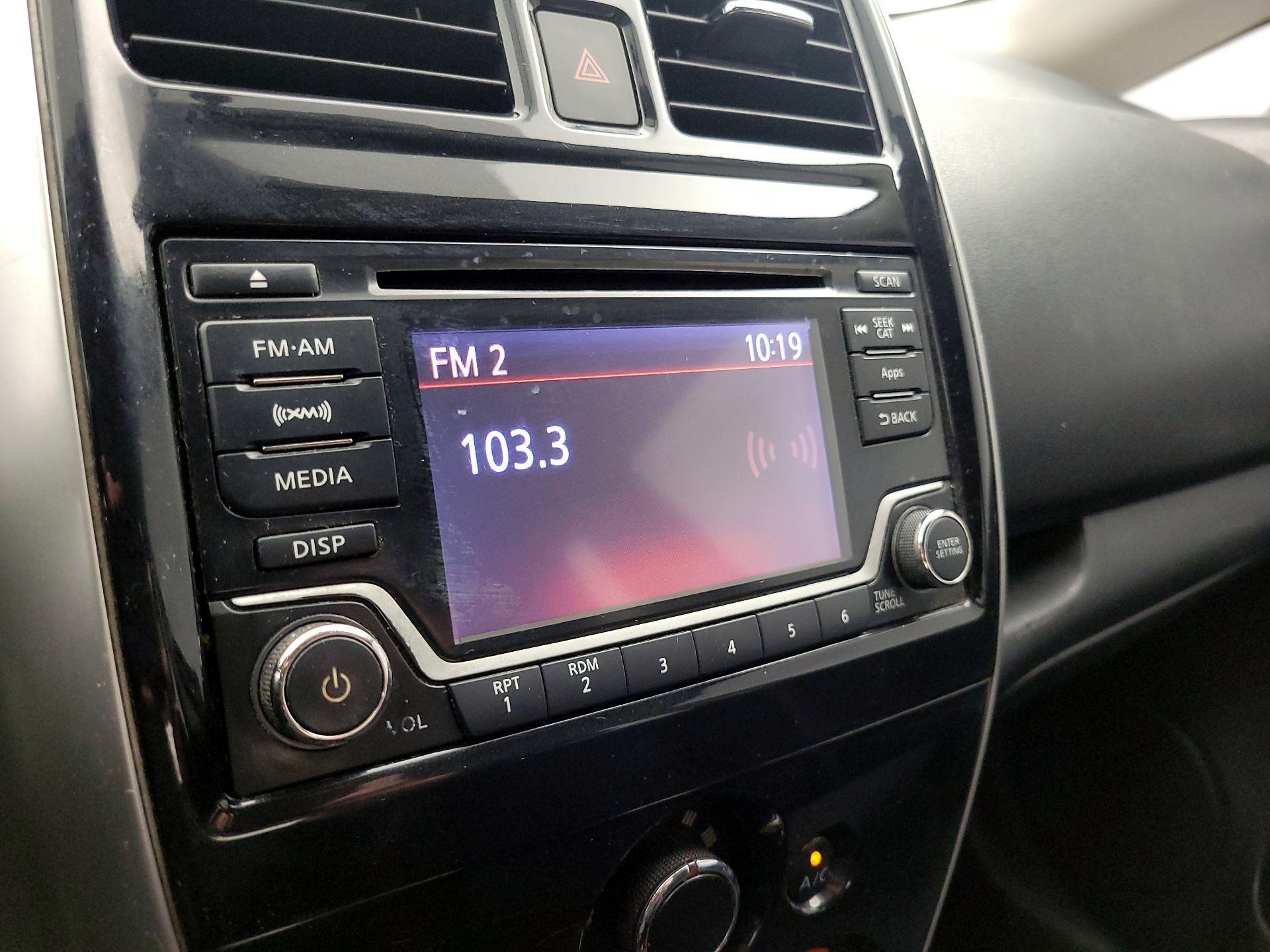 Thumbnail: 2016 Nissan Versa Note - 15