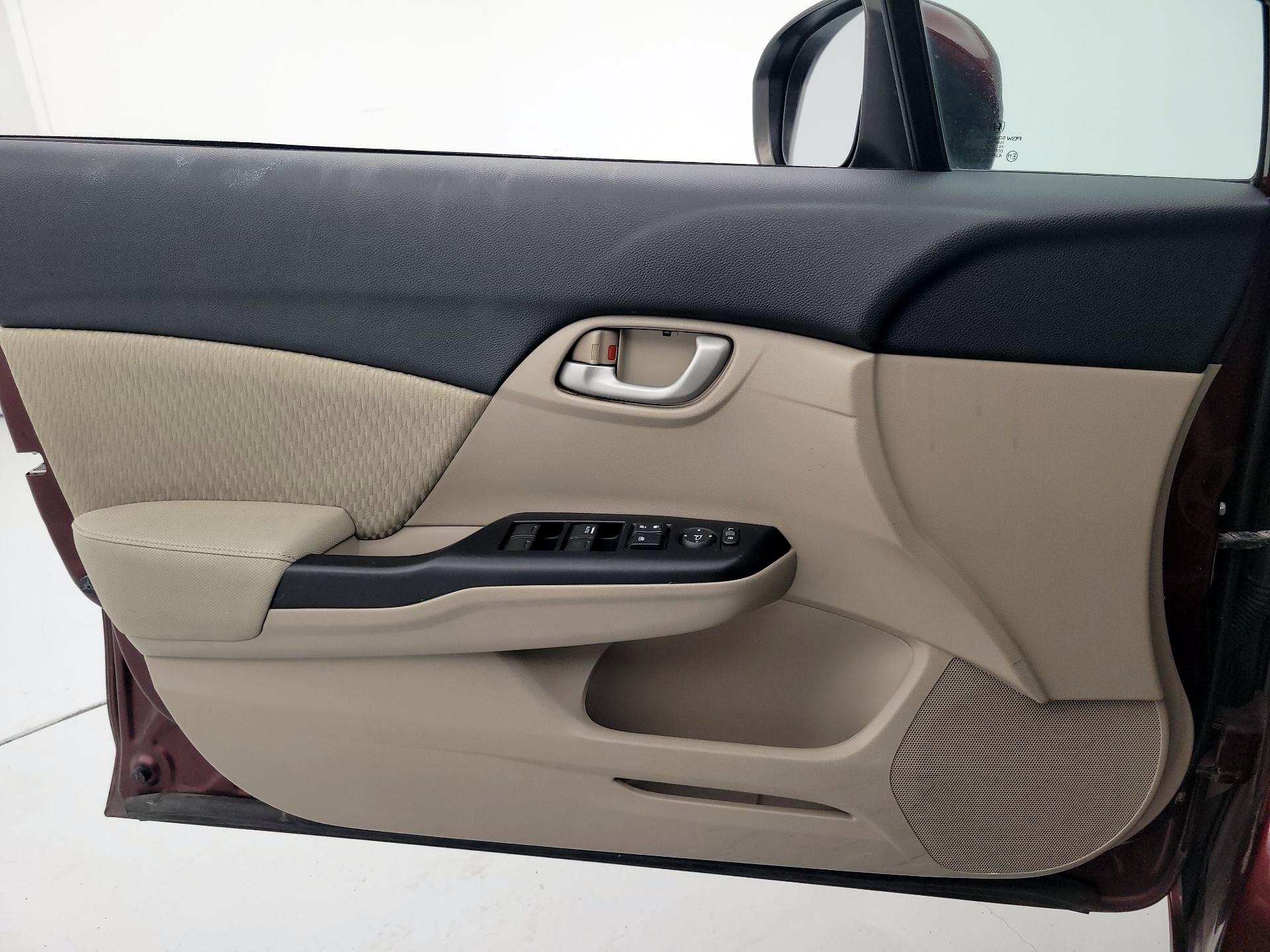 Thumbnail: 2015 Honda Civic - 12