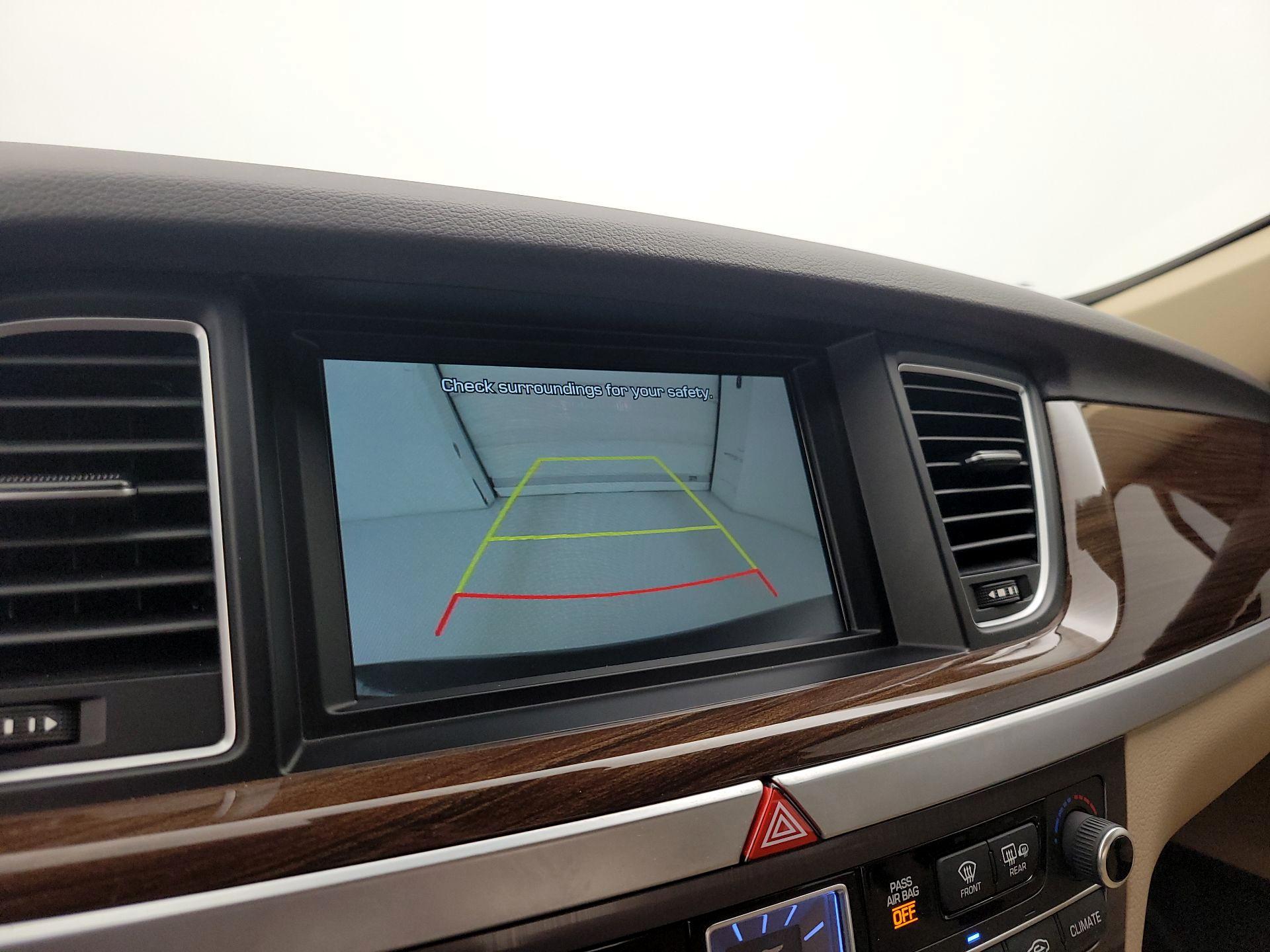 Thumbnail: 2018 Genesis G80 - 15