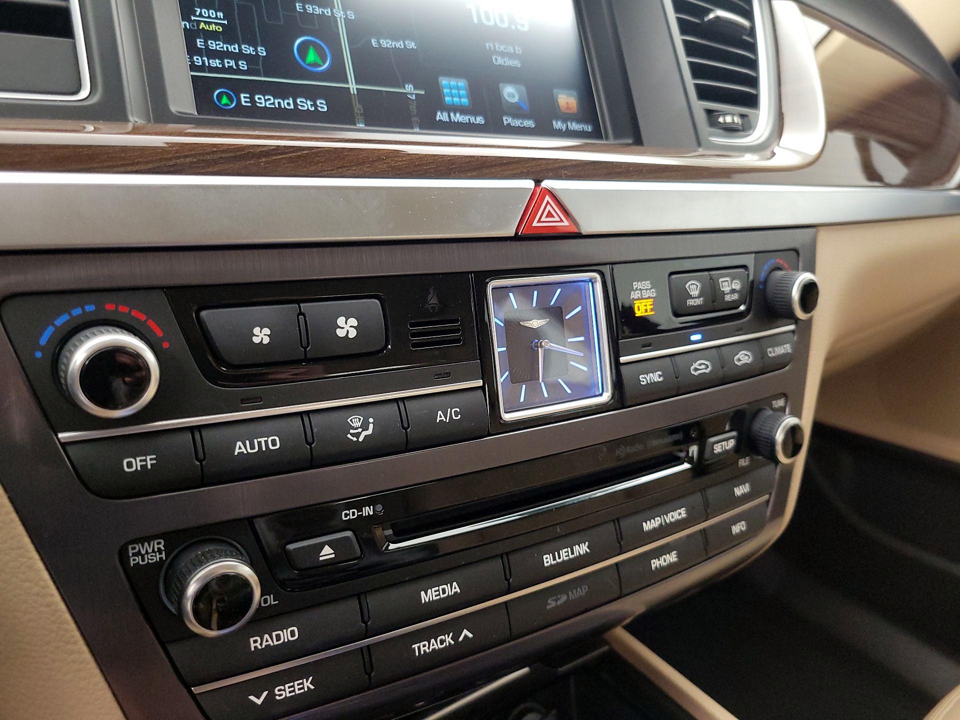 Thumbnail: 2018 Genesis G80 - 17