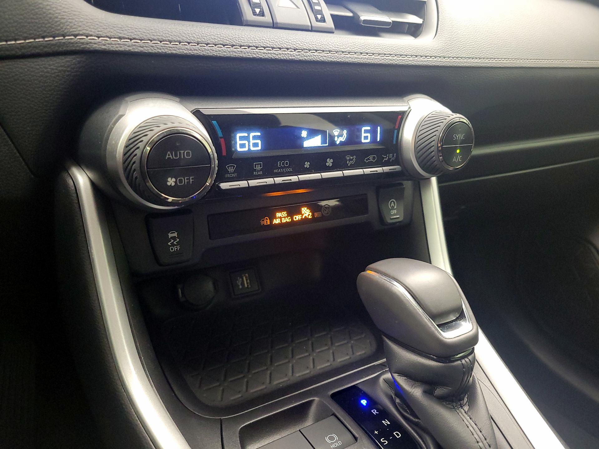 Thumbnail: 2024 Toyota RAV4 - 16