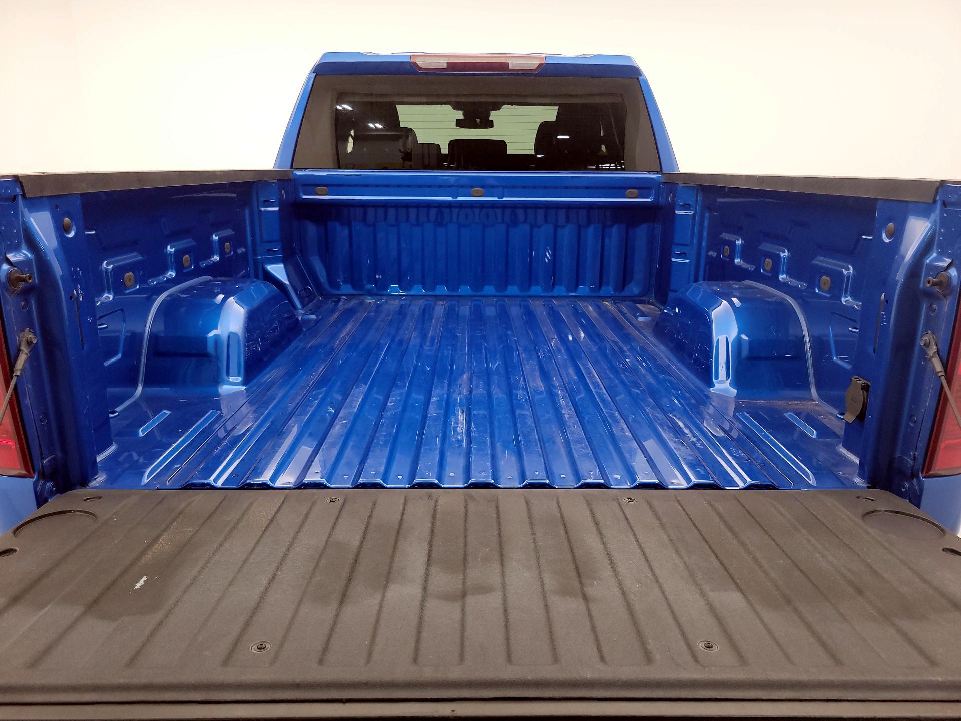 Thumbnail: 2023 Chevrolet Silverado 1500 - 20