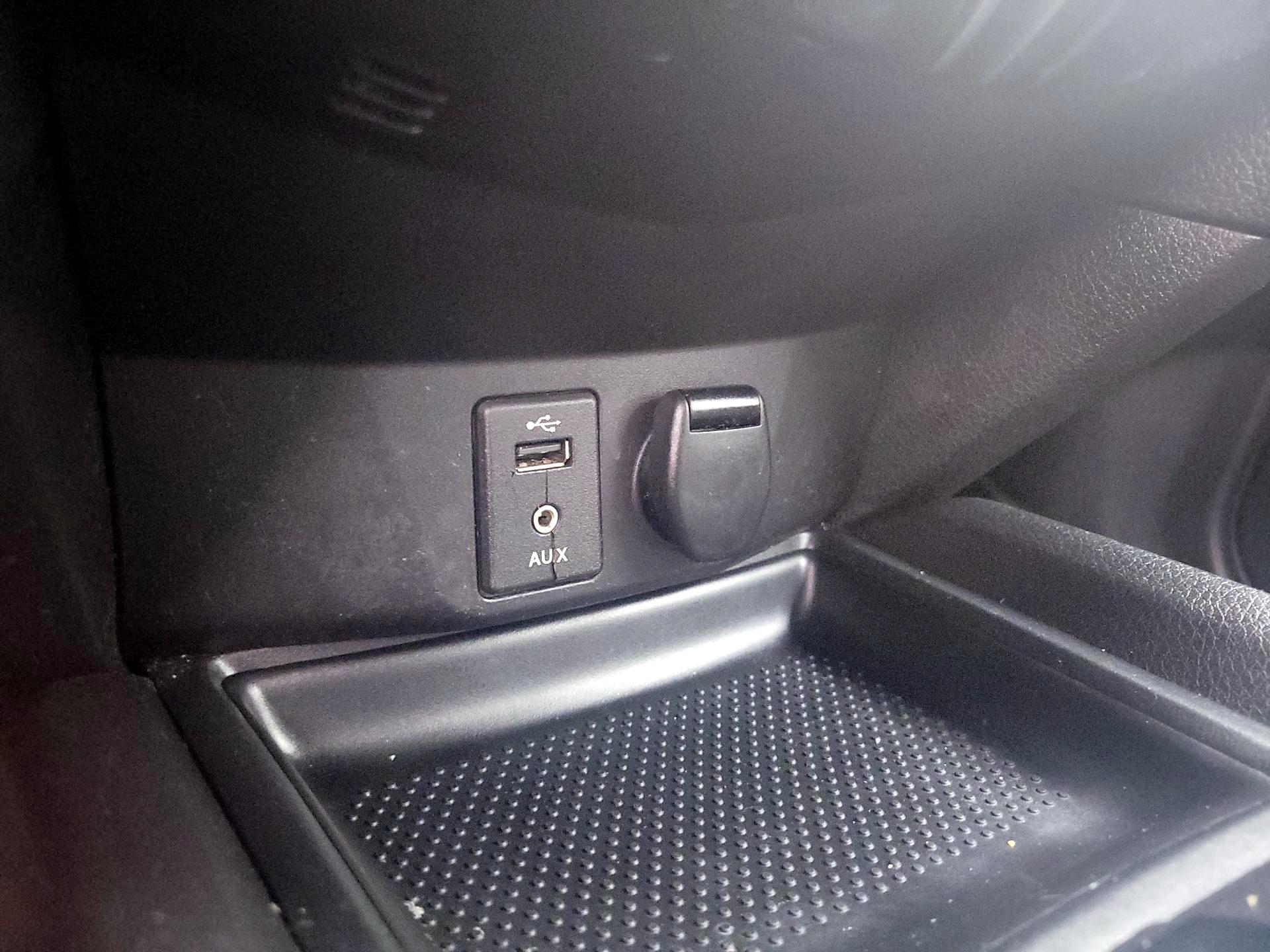 Thumbnail: 2014 Nissan Rogue - 19