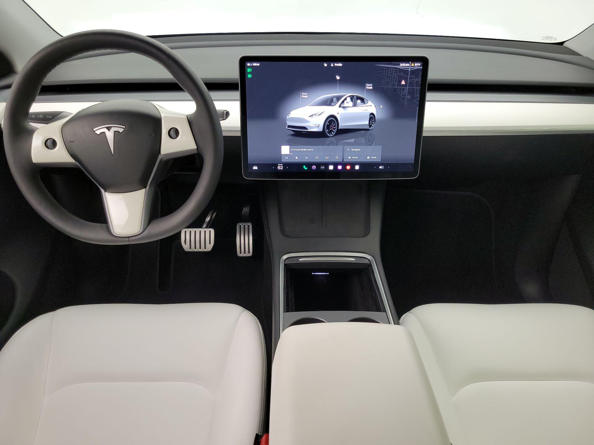 Thumbnail: 2024 Tesla Model Y - 9