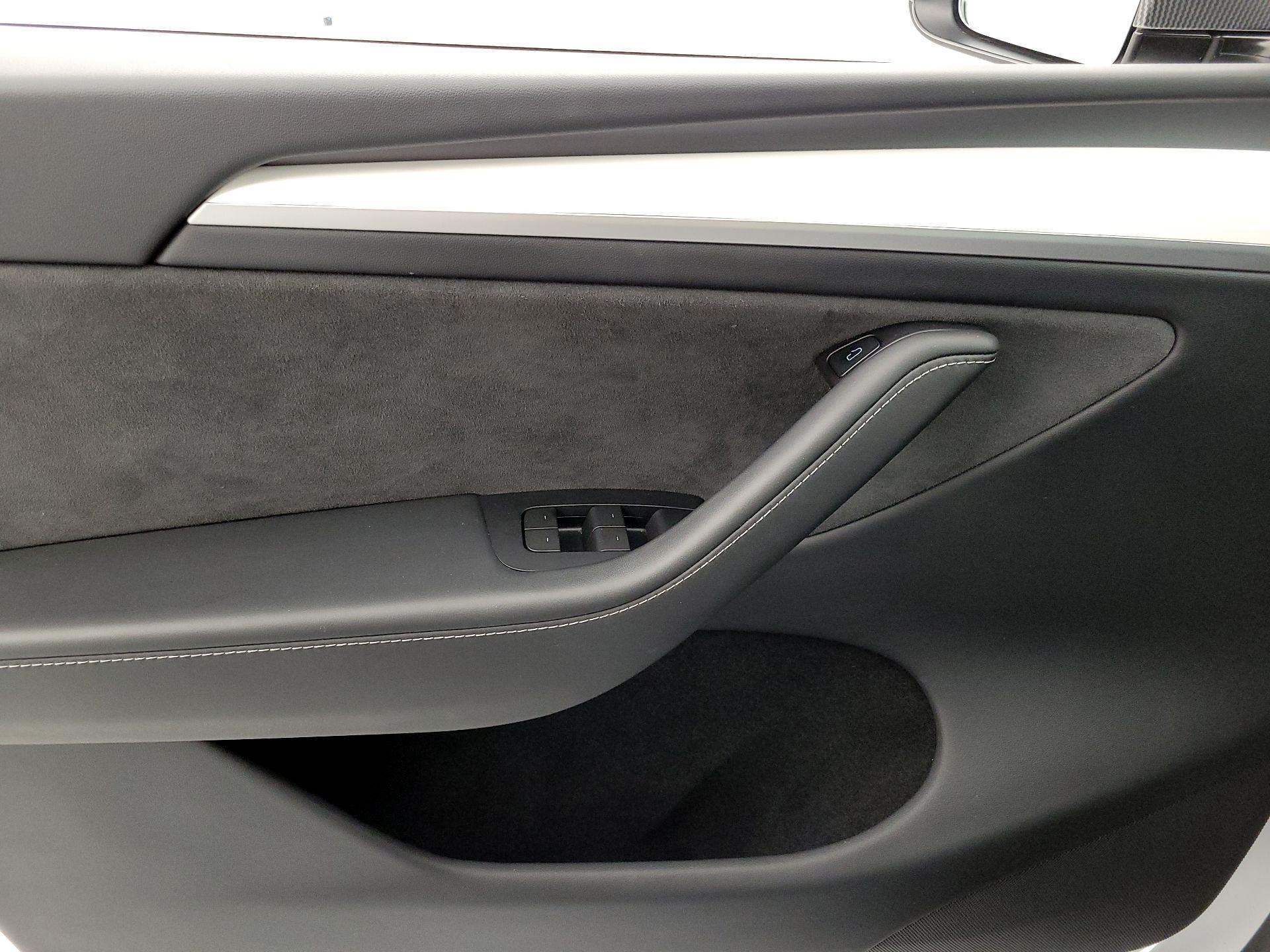 Thumbnail: 2024 Tesla Model Y - 12