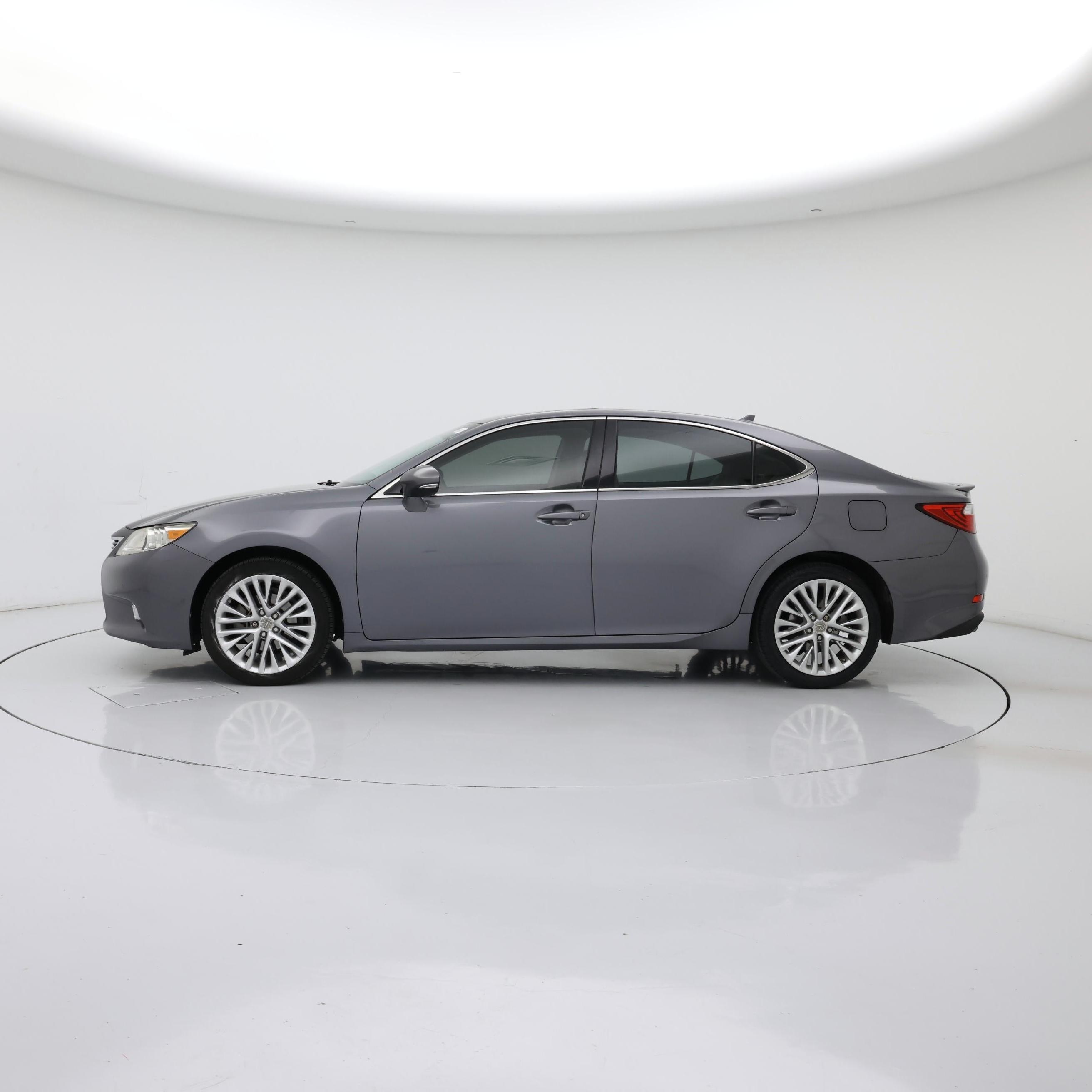 Thumbnail: 2014 Lexus ES - 3