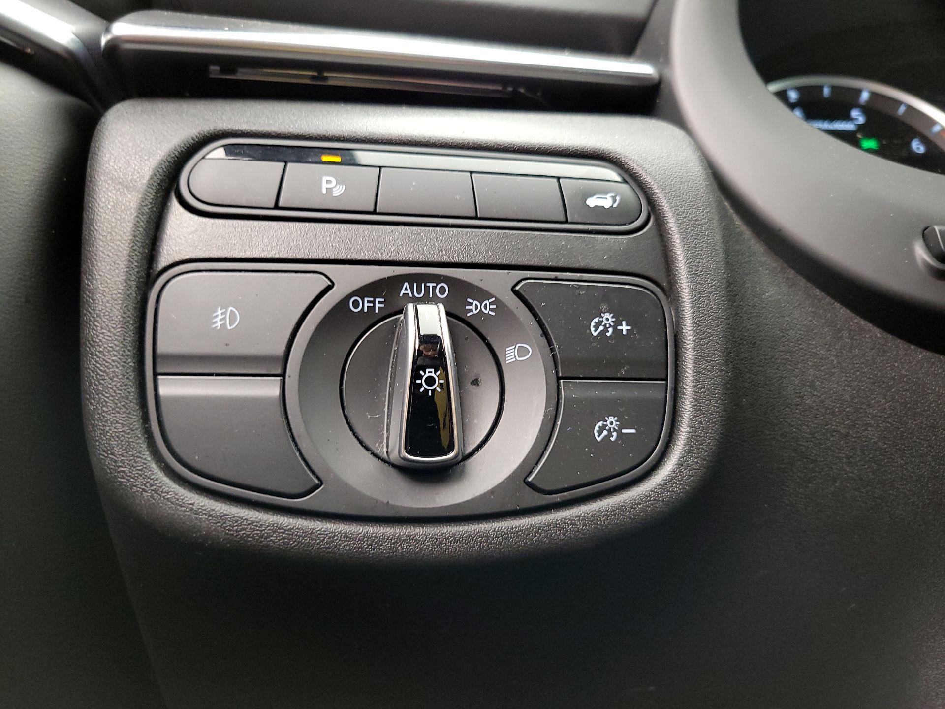 Thumbnail: 2022 INFINITI QX55 - 13