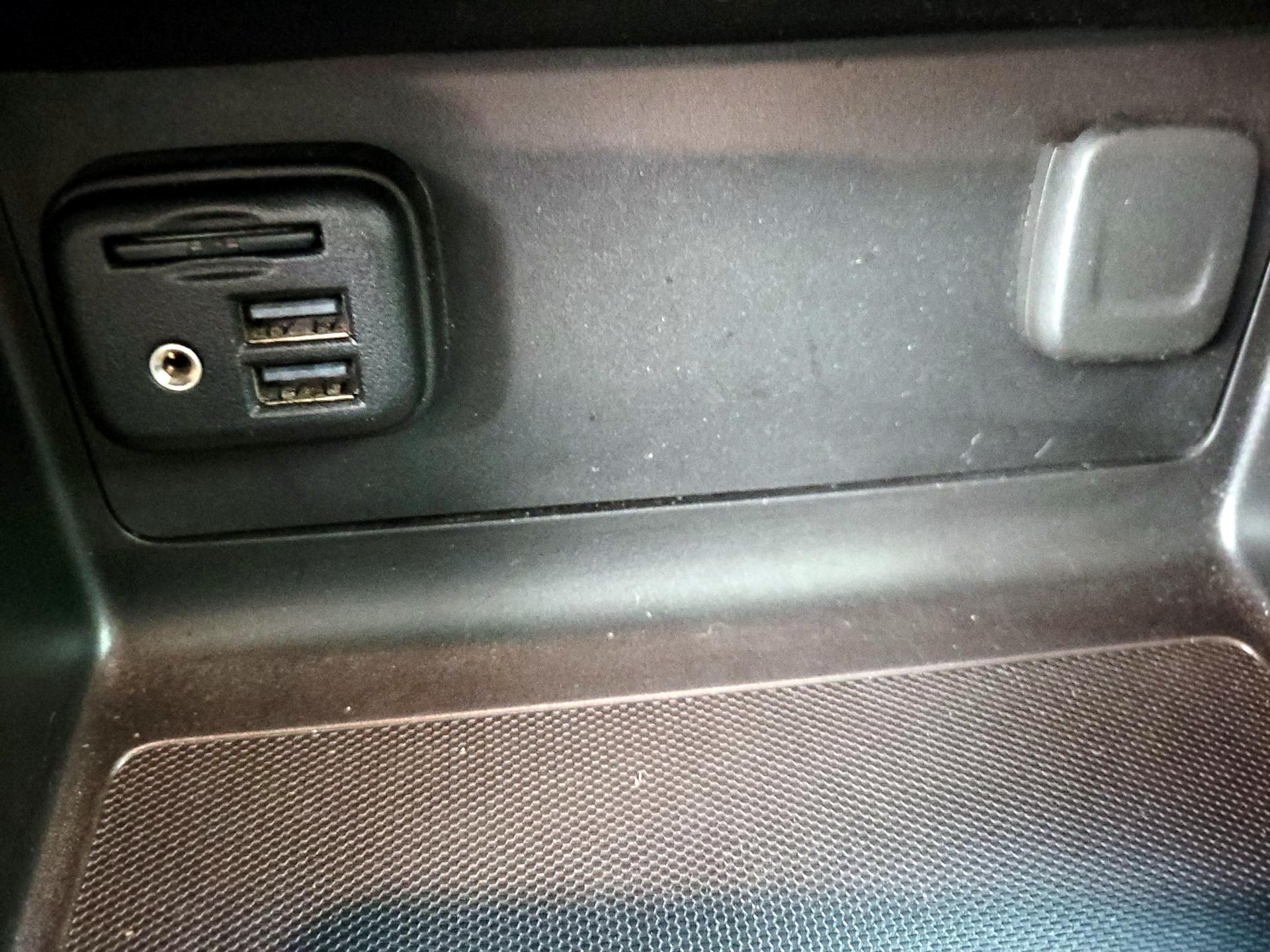 Thumbnail: 2021 Chevrolet Colorado - 19