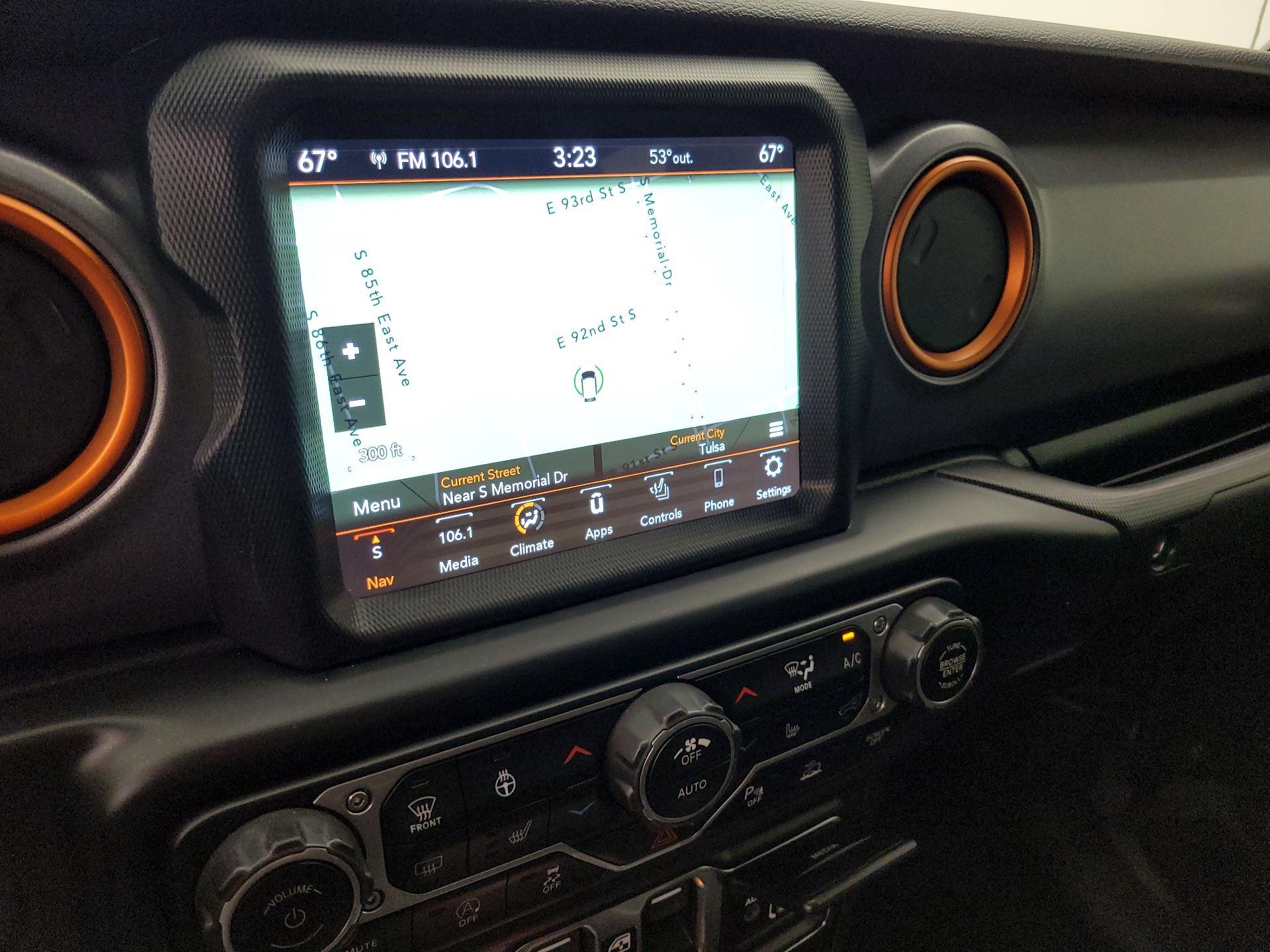 Thumbnail: 2021 Jeep Gladiator - 14