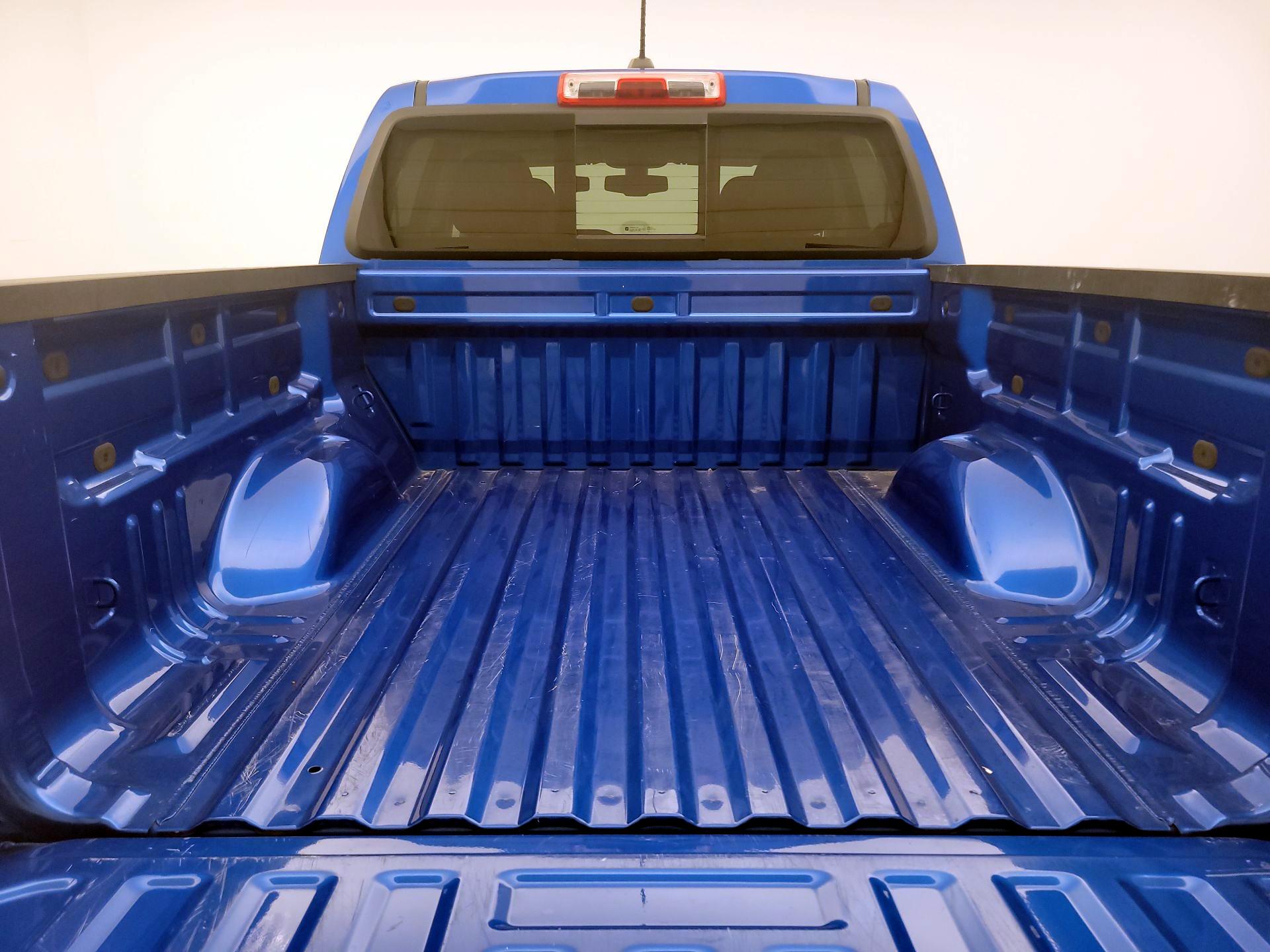 Thumbnail: 2022 Chevrolet Colorado - 20