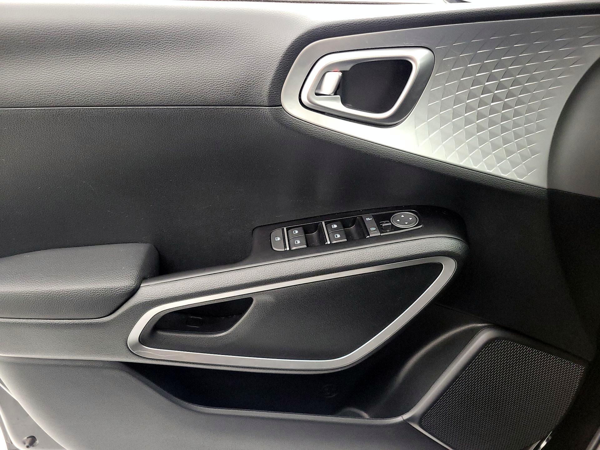 Thumbnail: 2025 Kia Soul - 12