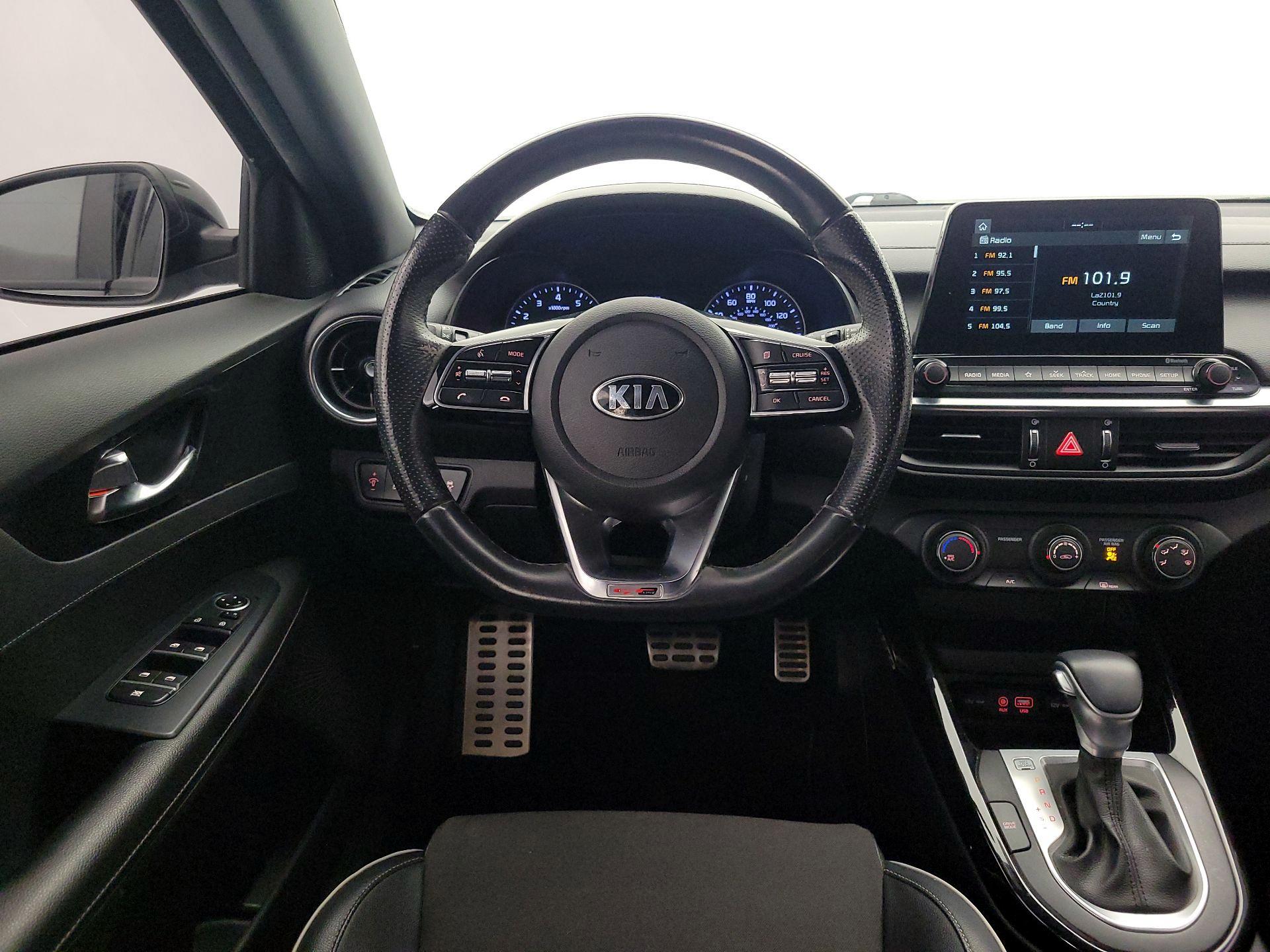 Thumbnail: 2020 Kia Forte - 10