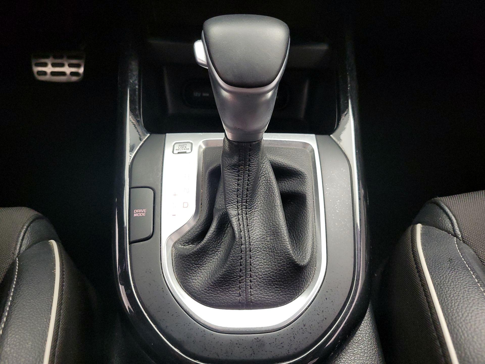 Thumbnail: 2020 Kia Forte - 17