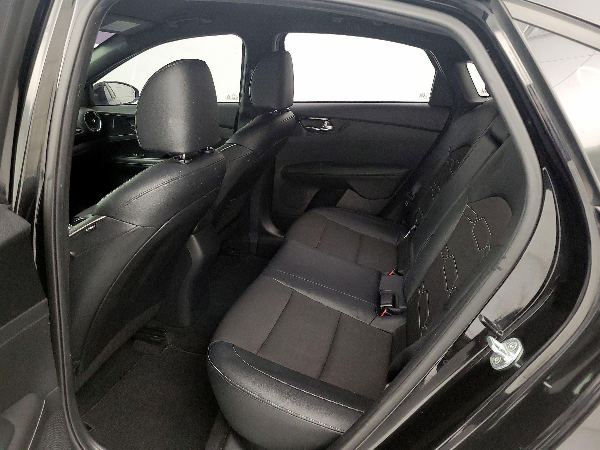 Thumbnail: 2020 Kia Forte - 19