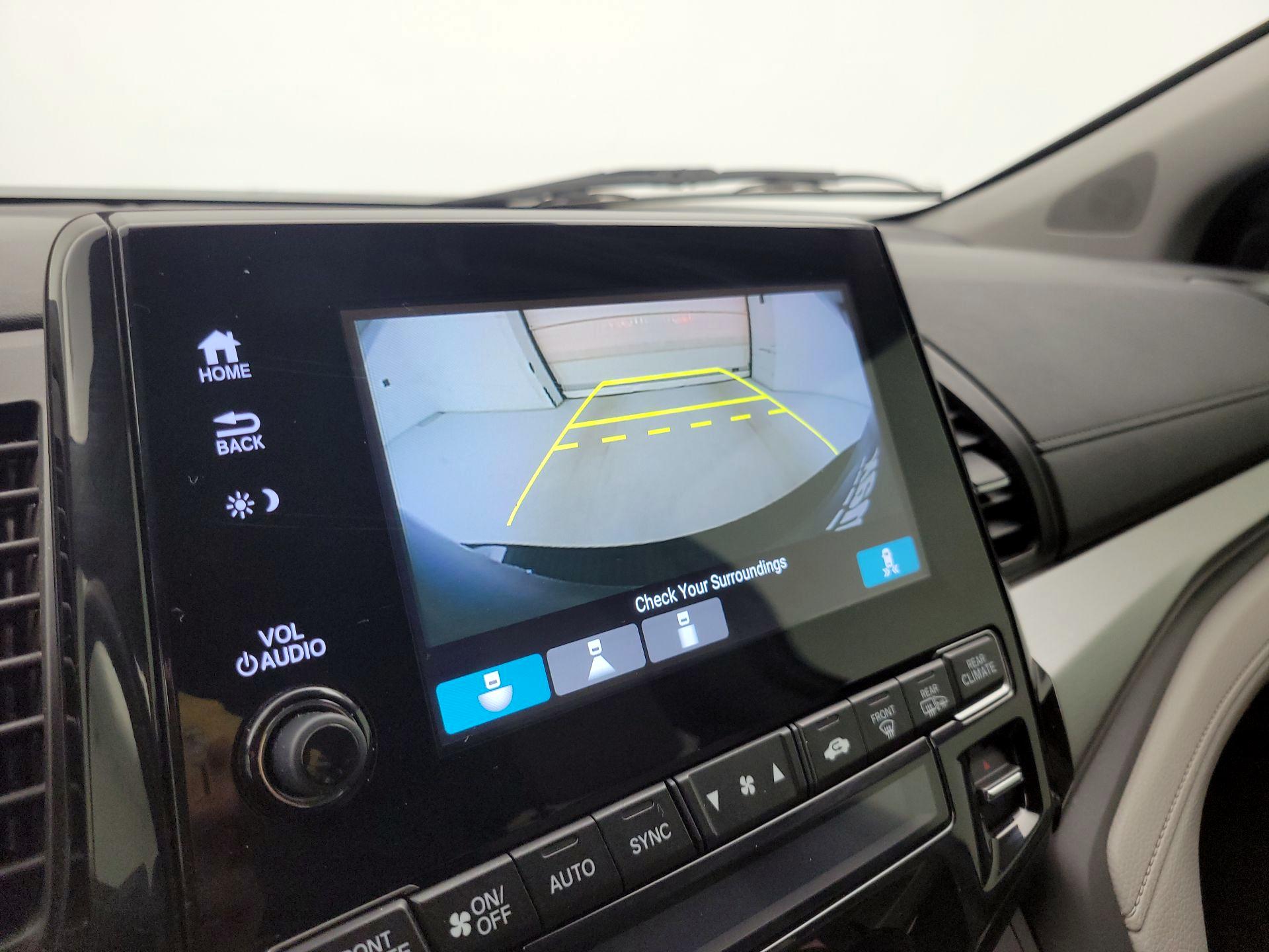 Thumbnail: 2019 Honda Odyssey - 14