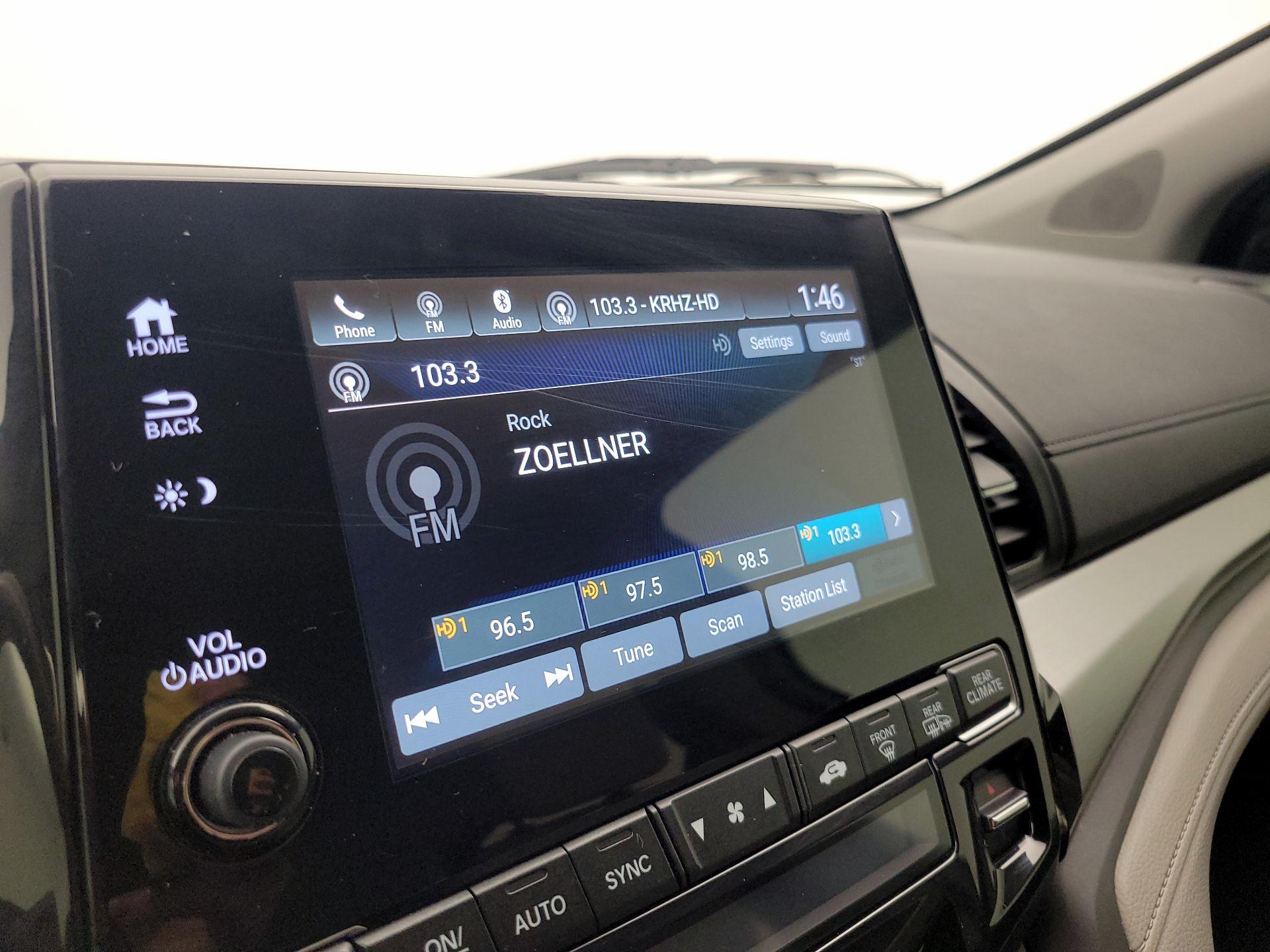 Thumbnail: 2019 Honda Odyssey - 15