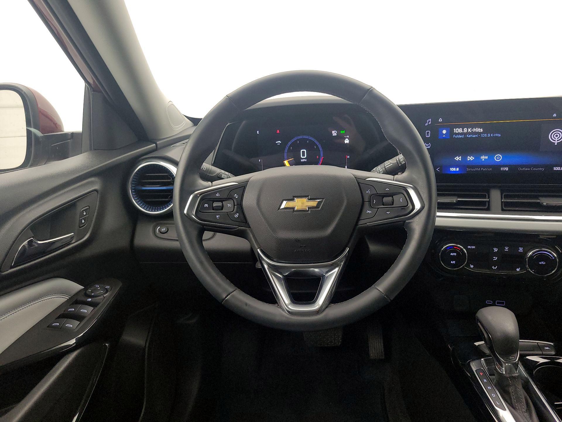 Thumbnail: 2024 Chevrolet Trax - 10