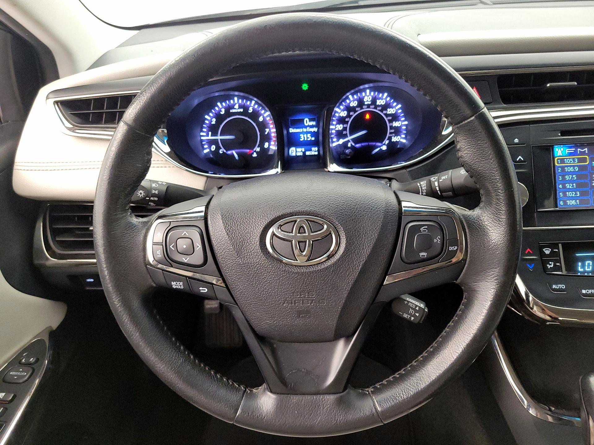 Thumbnail: 2014 Toyota Avalon - 10