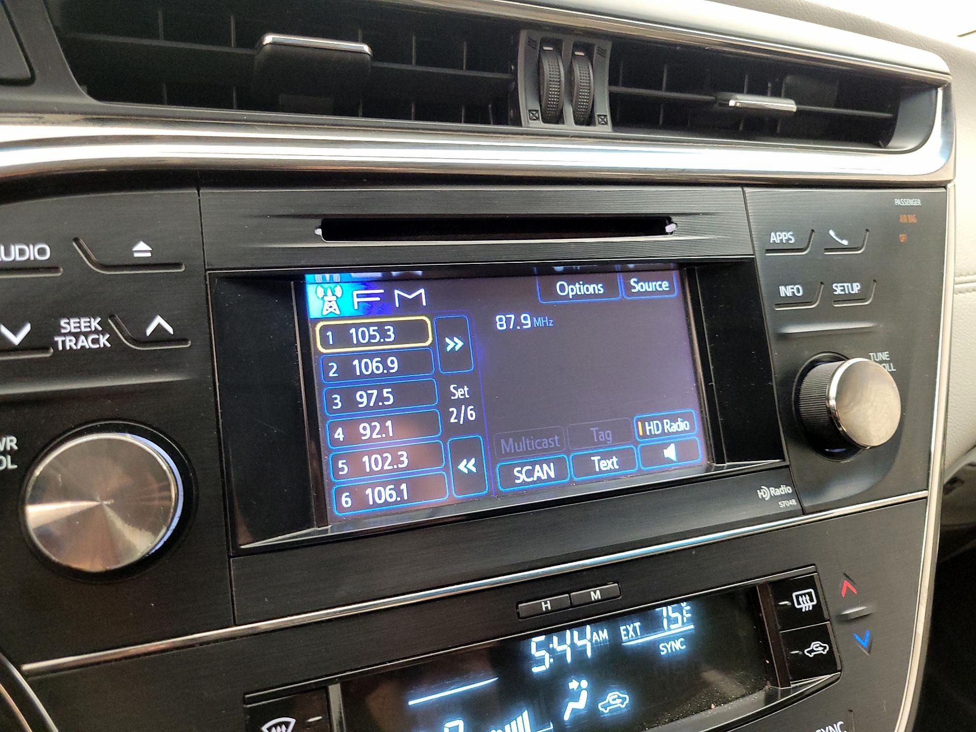 Thumbnail: 2014 Toyota Avalon - 15