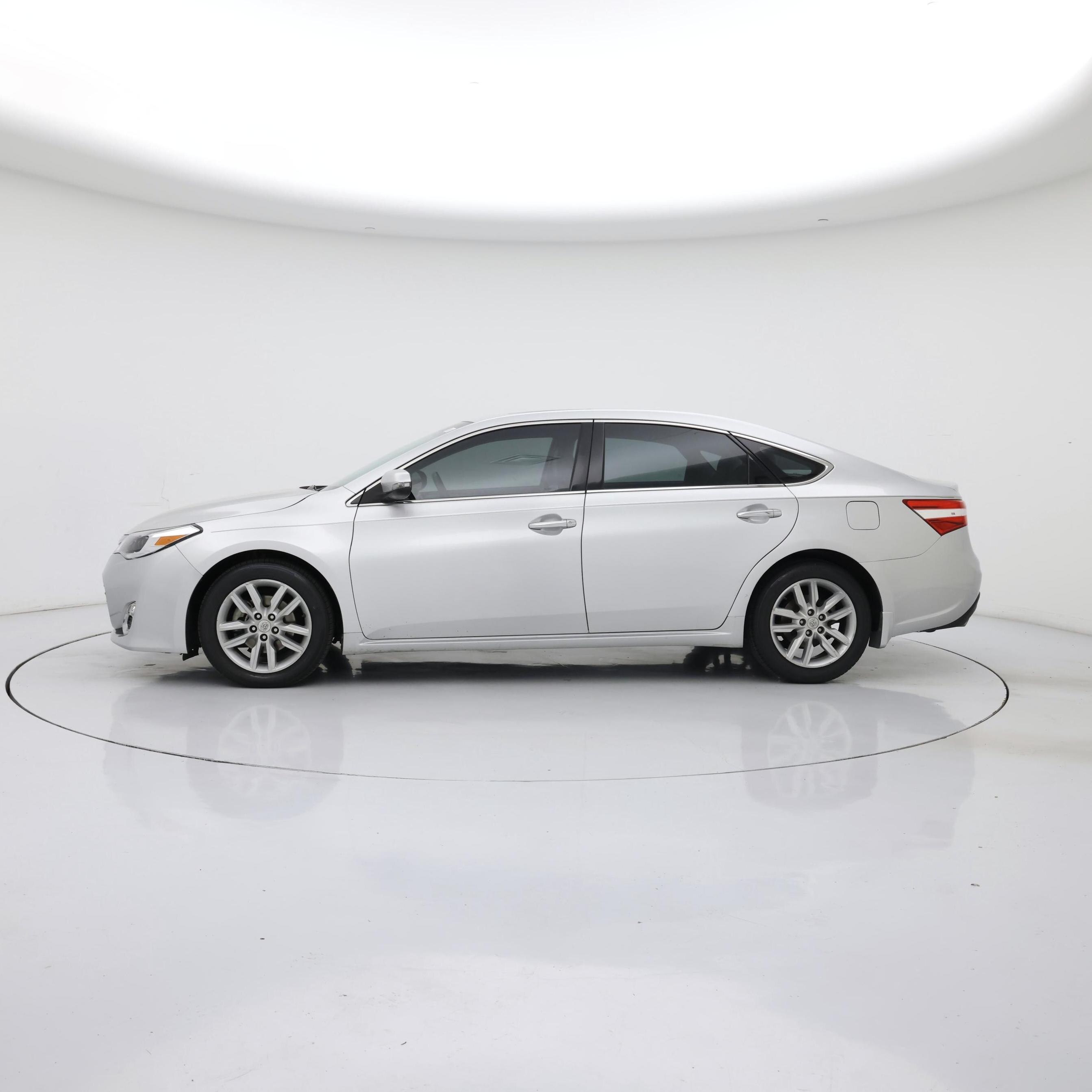 Thumbnail: 2014 Toyota Avalon - 3