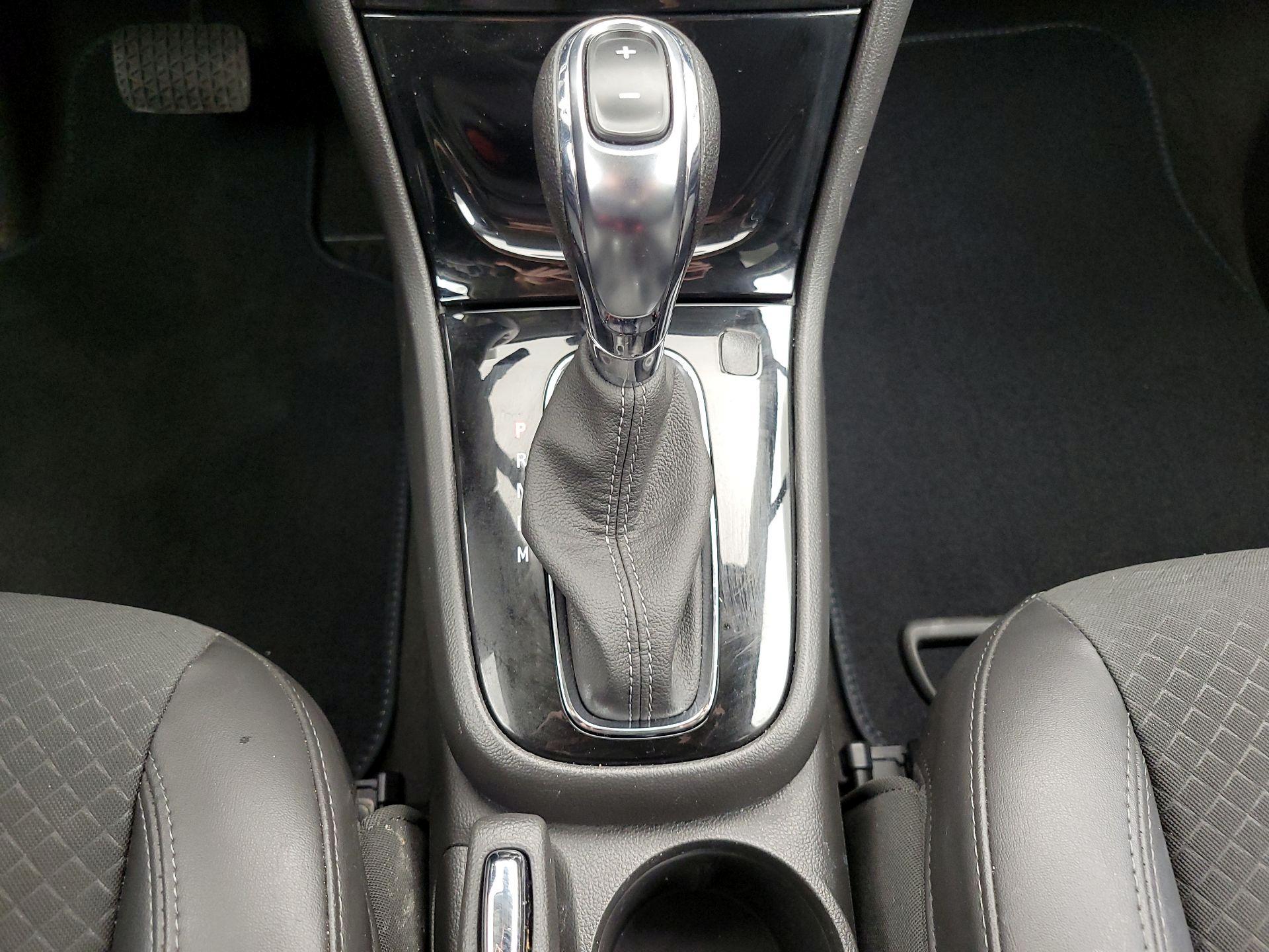 Thumbnail: 2022 Buick Encore - 17