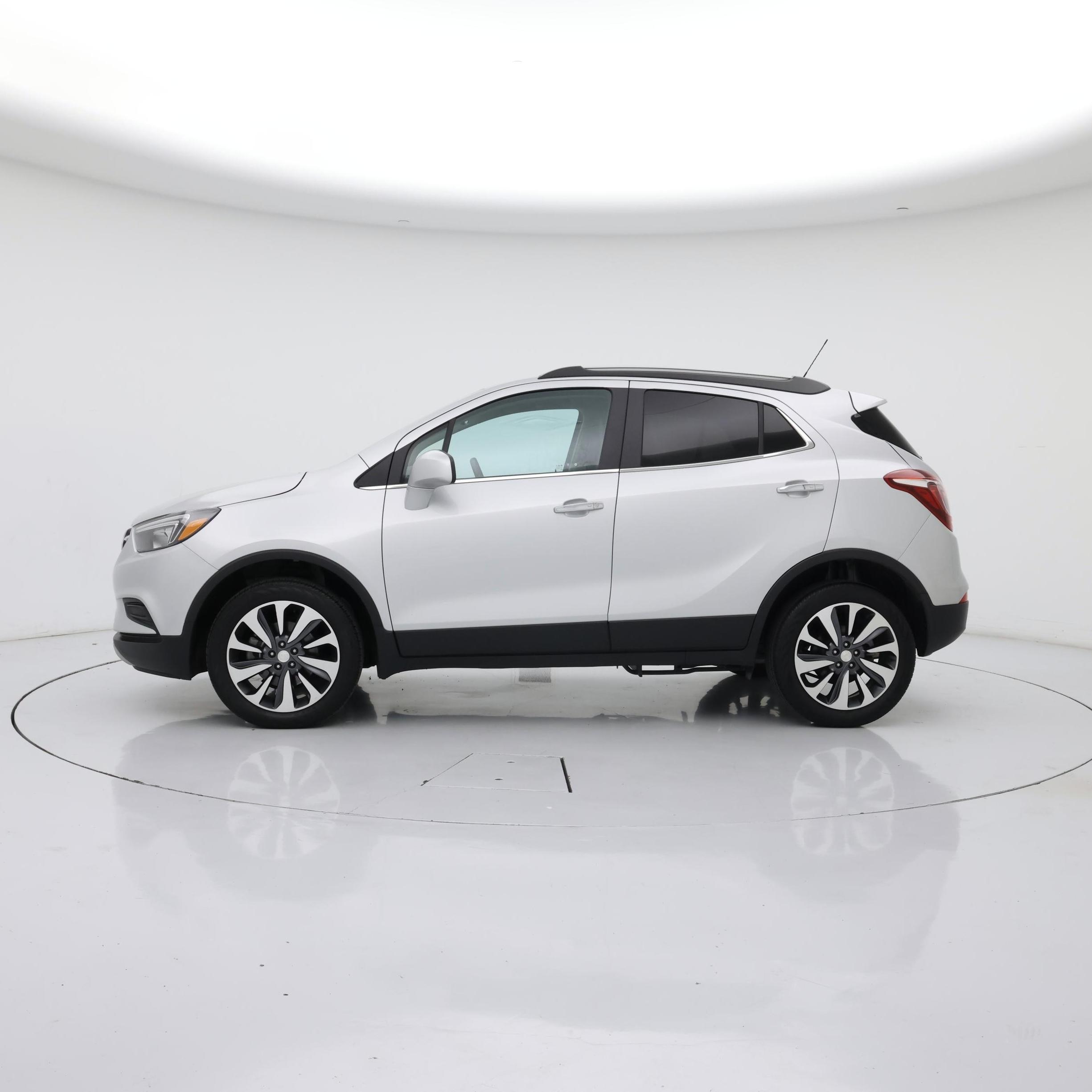 Thumbnail: 2022 Buick Encore - 3