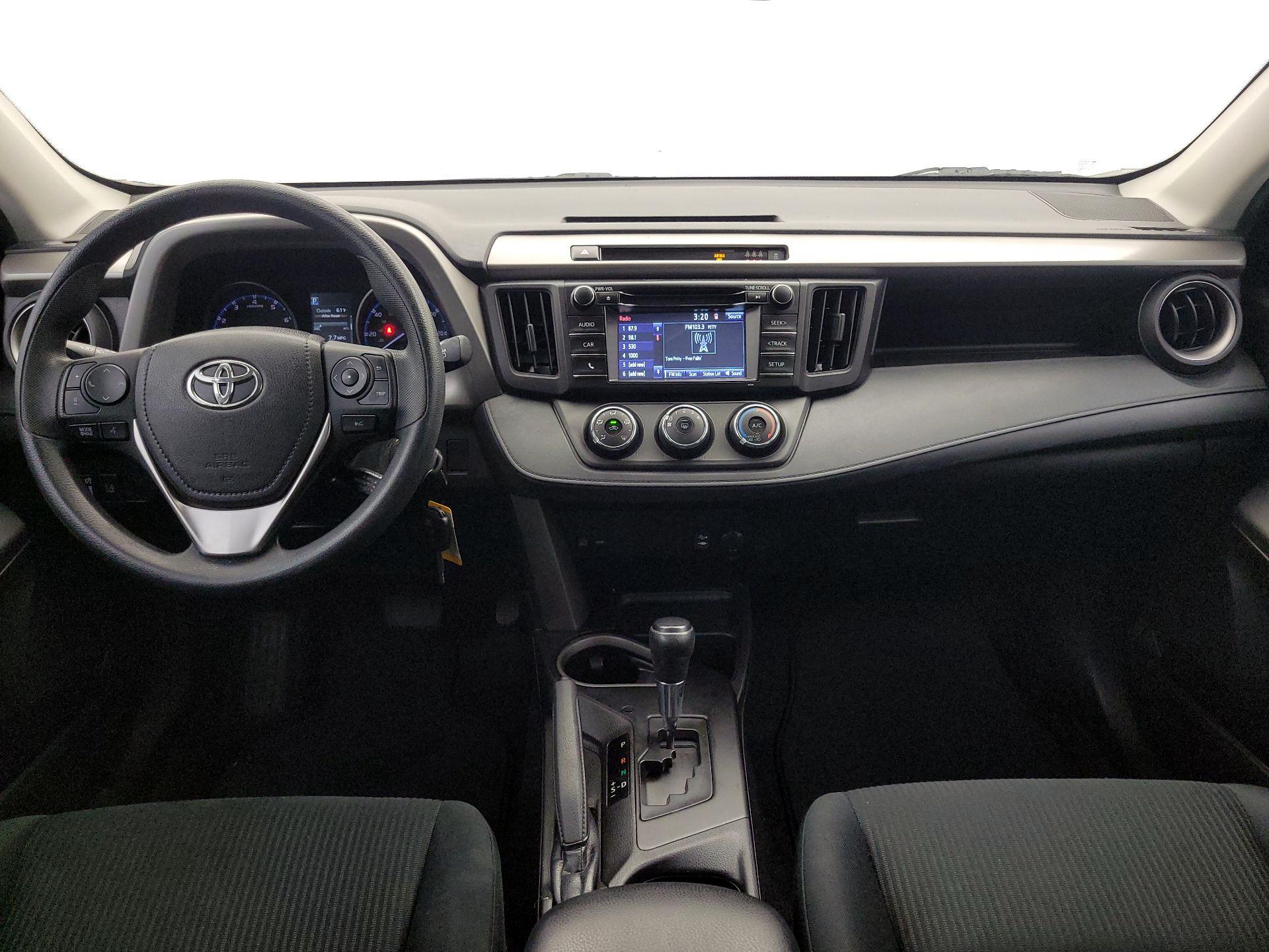 Thumbnail: 2017 Toyota RAV4 - 9