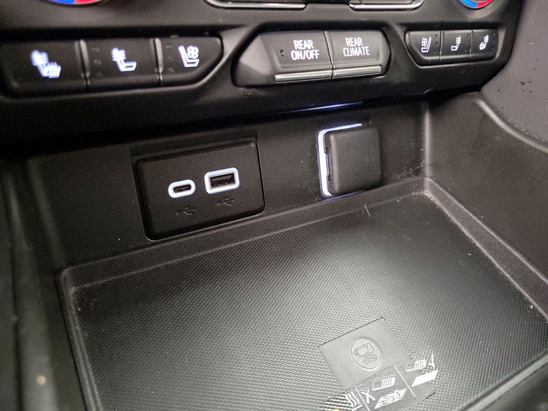 Thumbnail: 2023 GMC Yukon XL - 19