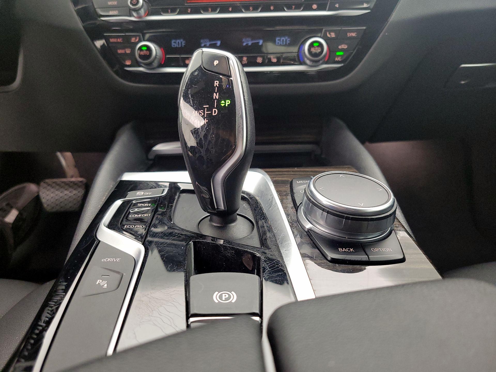 Thumbnail: 2018 BMW 5 Series - 18