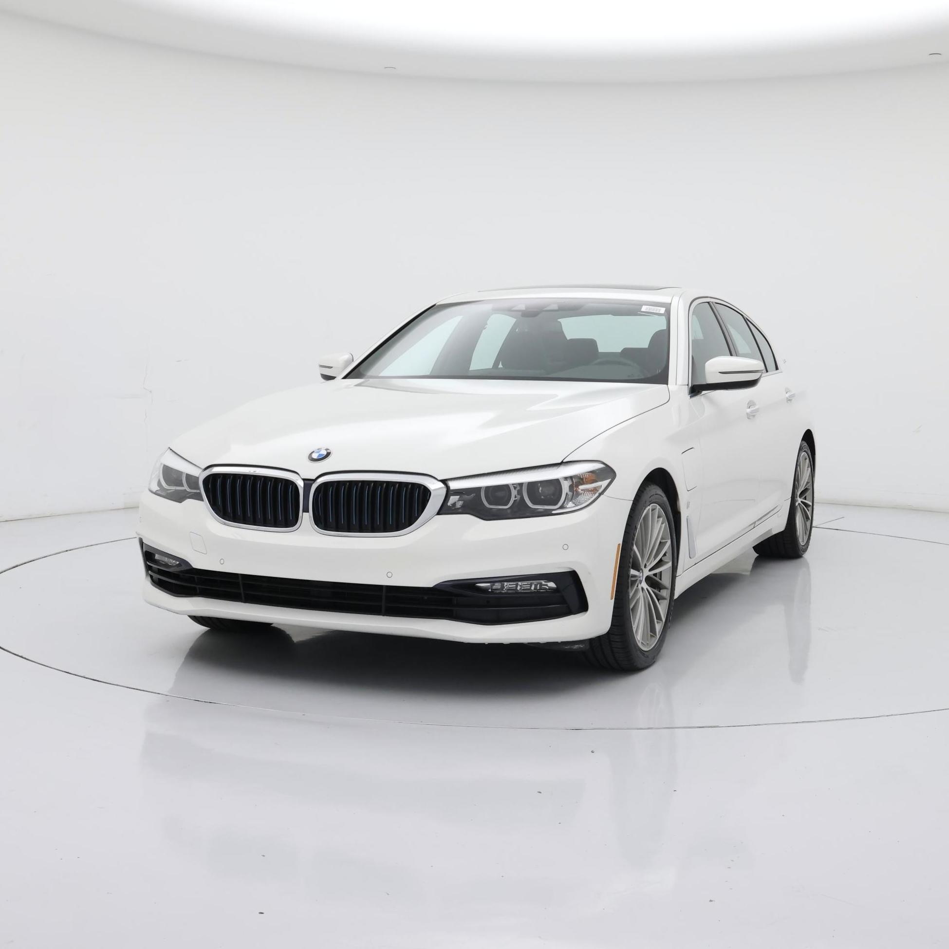 Thumbnail: 2018 BMW 5 Series - 4