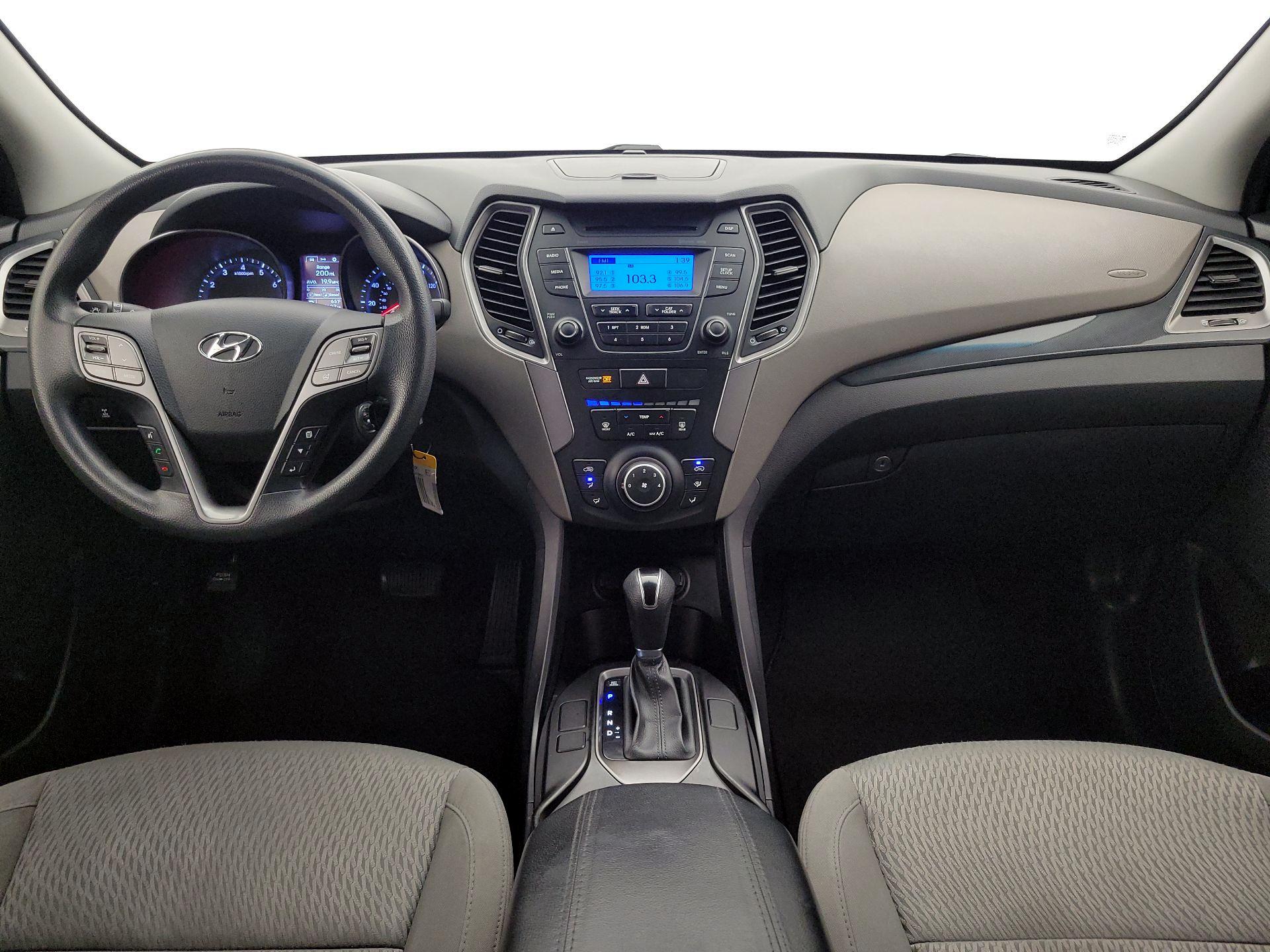 Thumbnail: 2016 Hyundai Santa Fe - 9