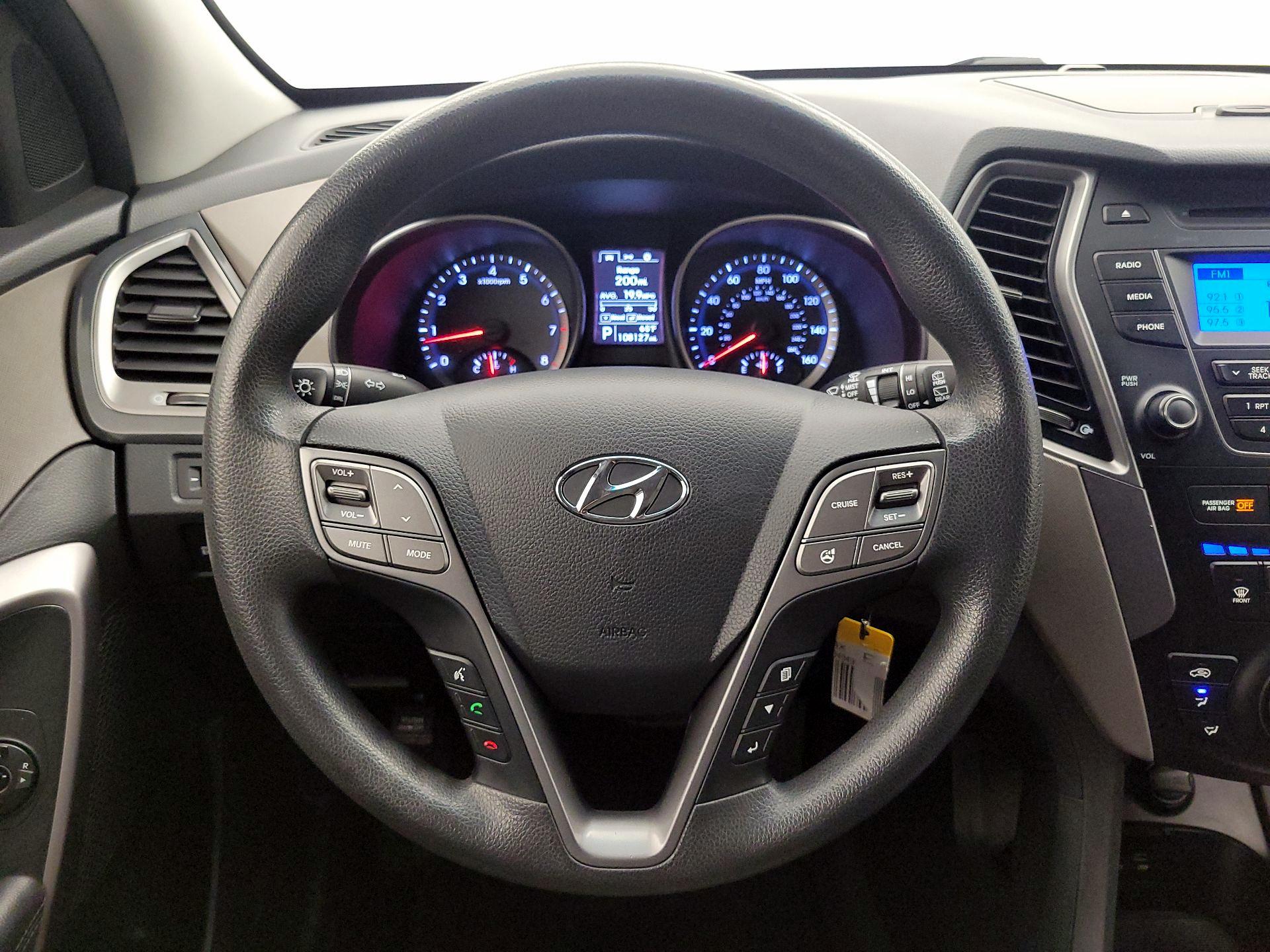 Thumbnail: 2016 Hyundai Santa Fe - 10