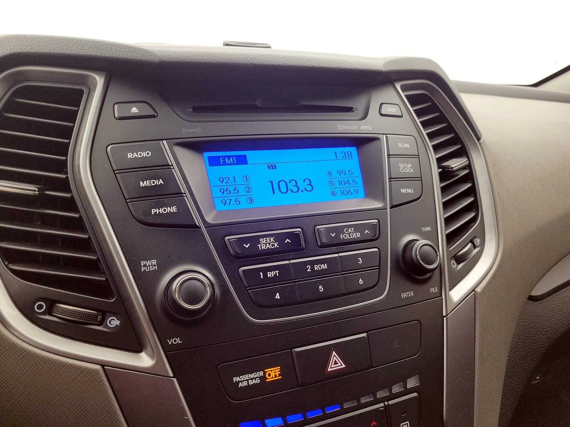 Thumbnail: 2016 Hyundai Santa Fe - 14