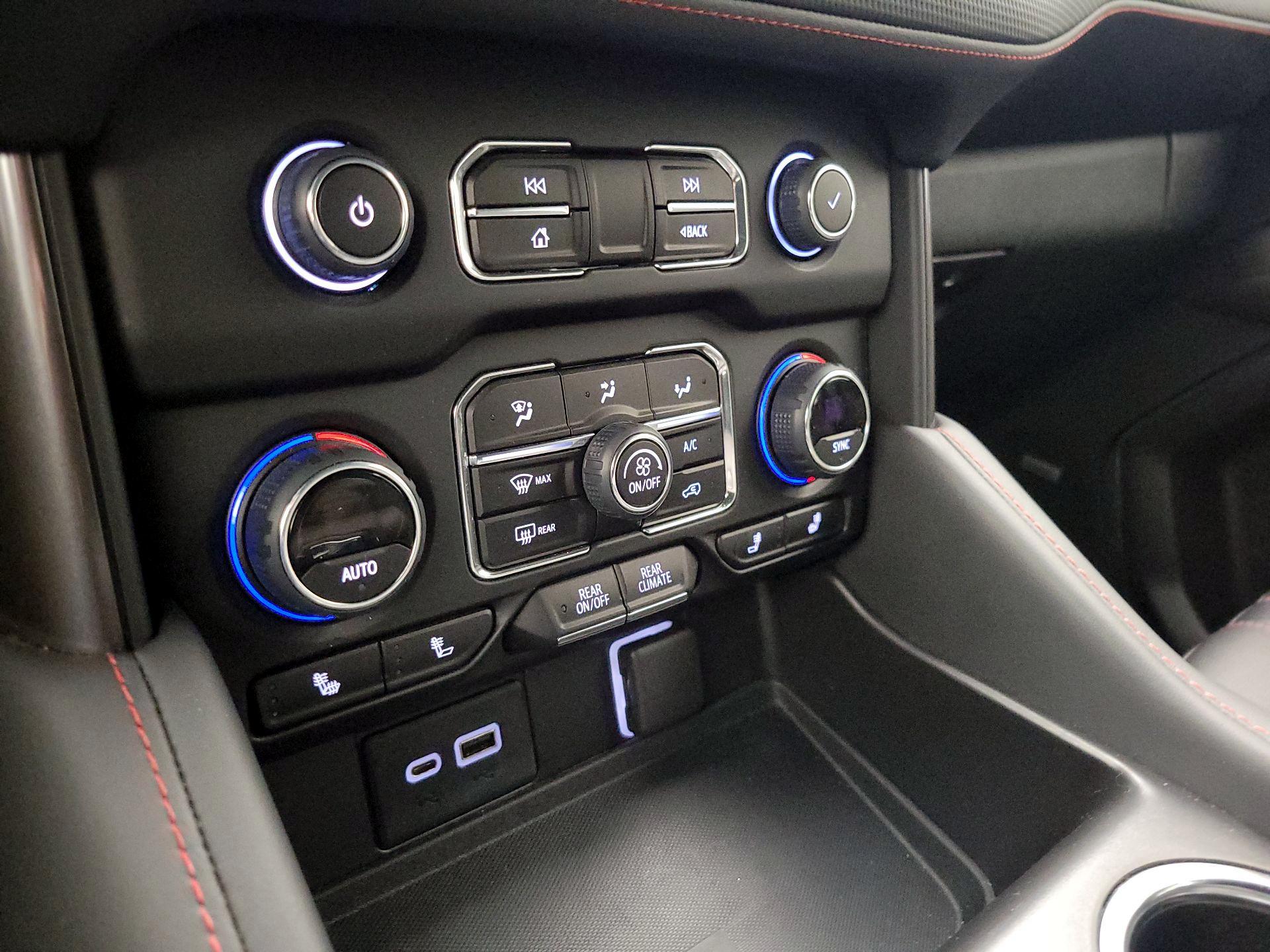 Thumbnail: 2022 Chevrolet Suburban - 16