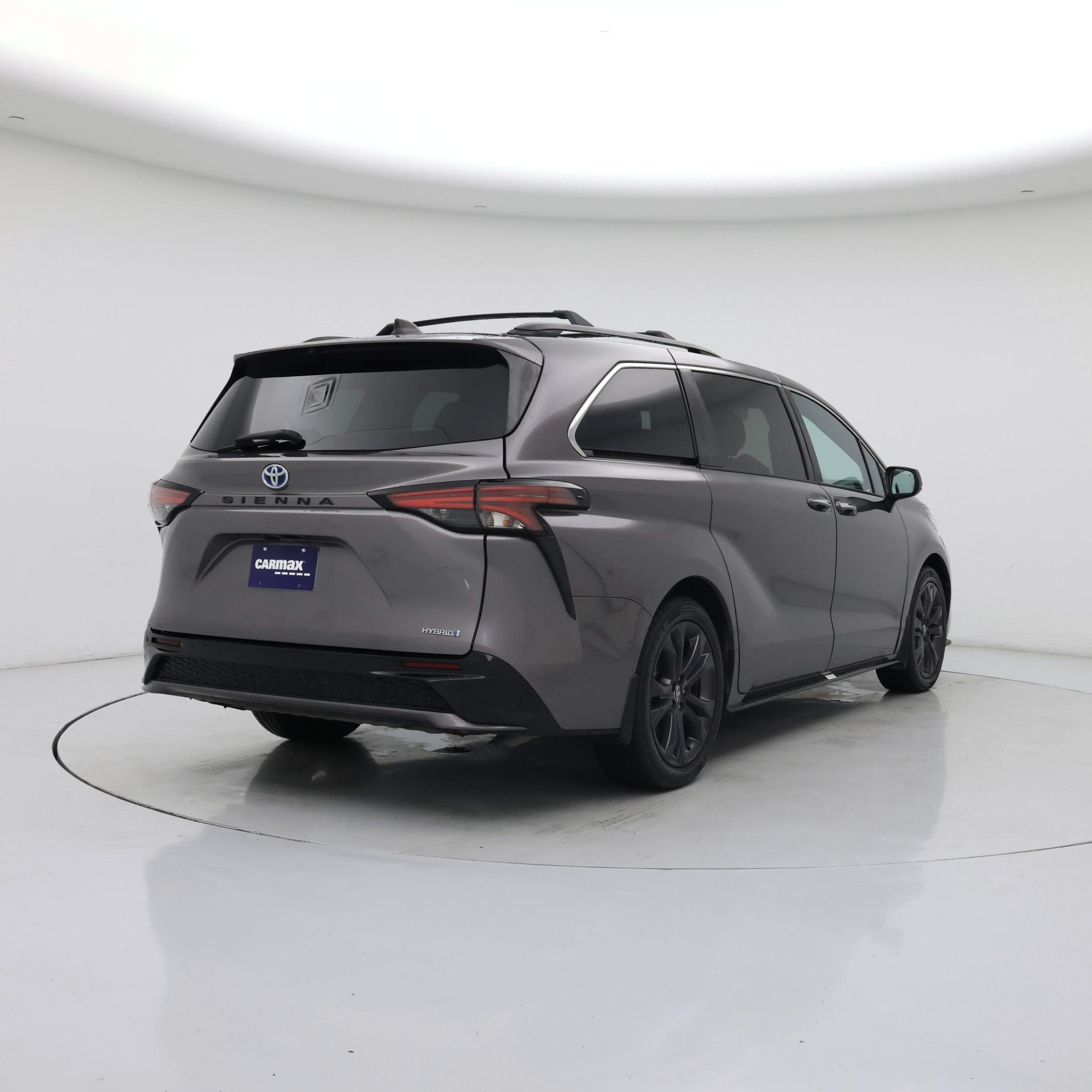 Thumbnail: 2022 Toyota Sienna - 8