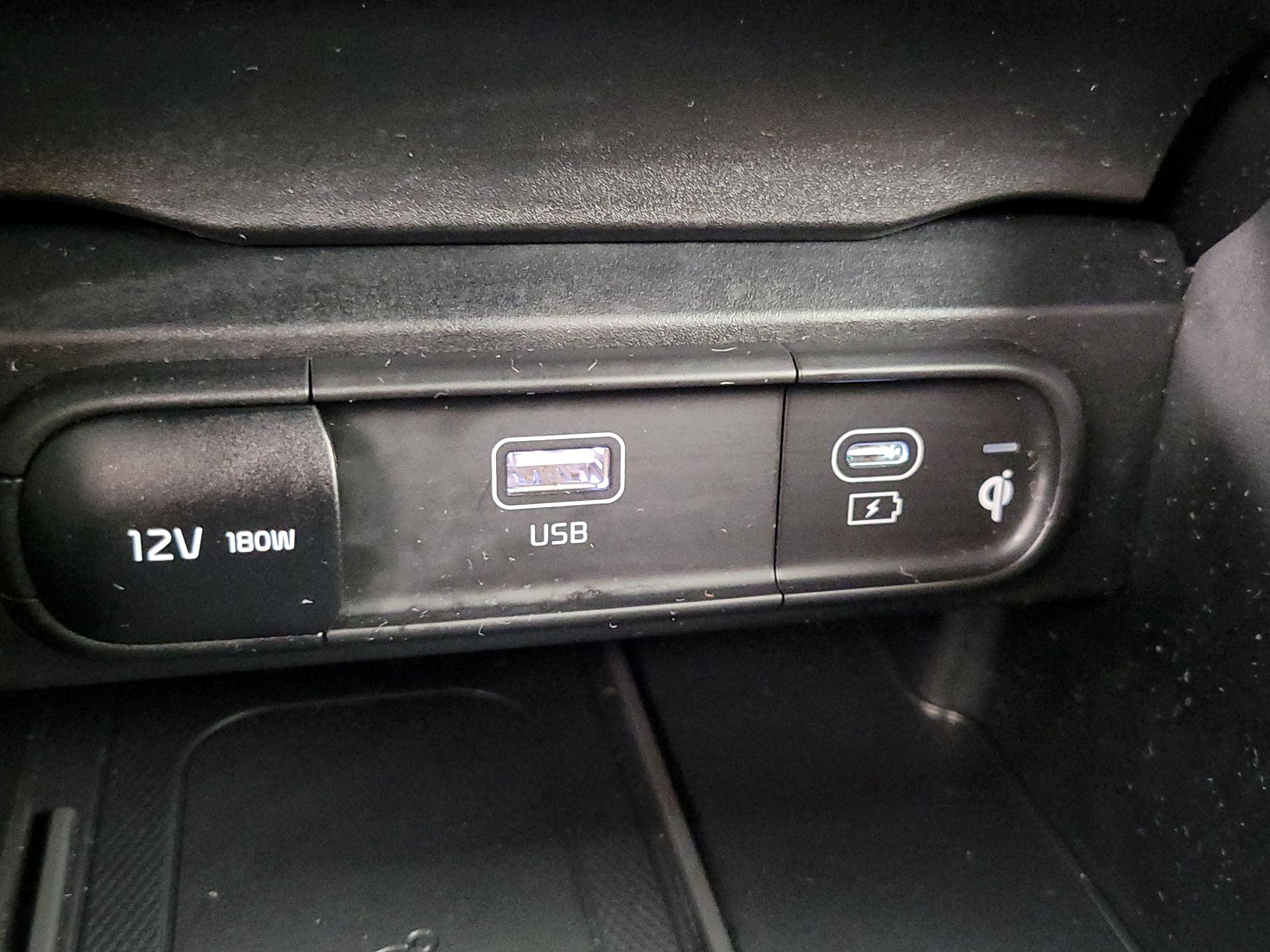 Thumbnail: 2024 Kia Telluride - 19