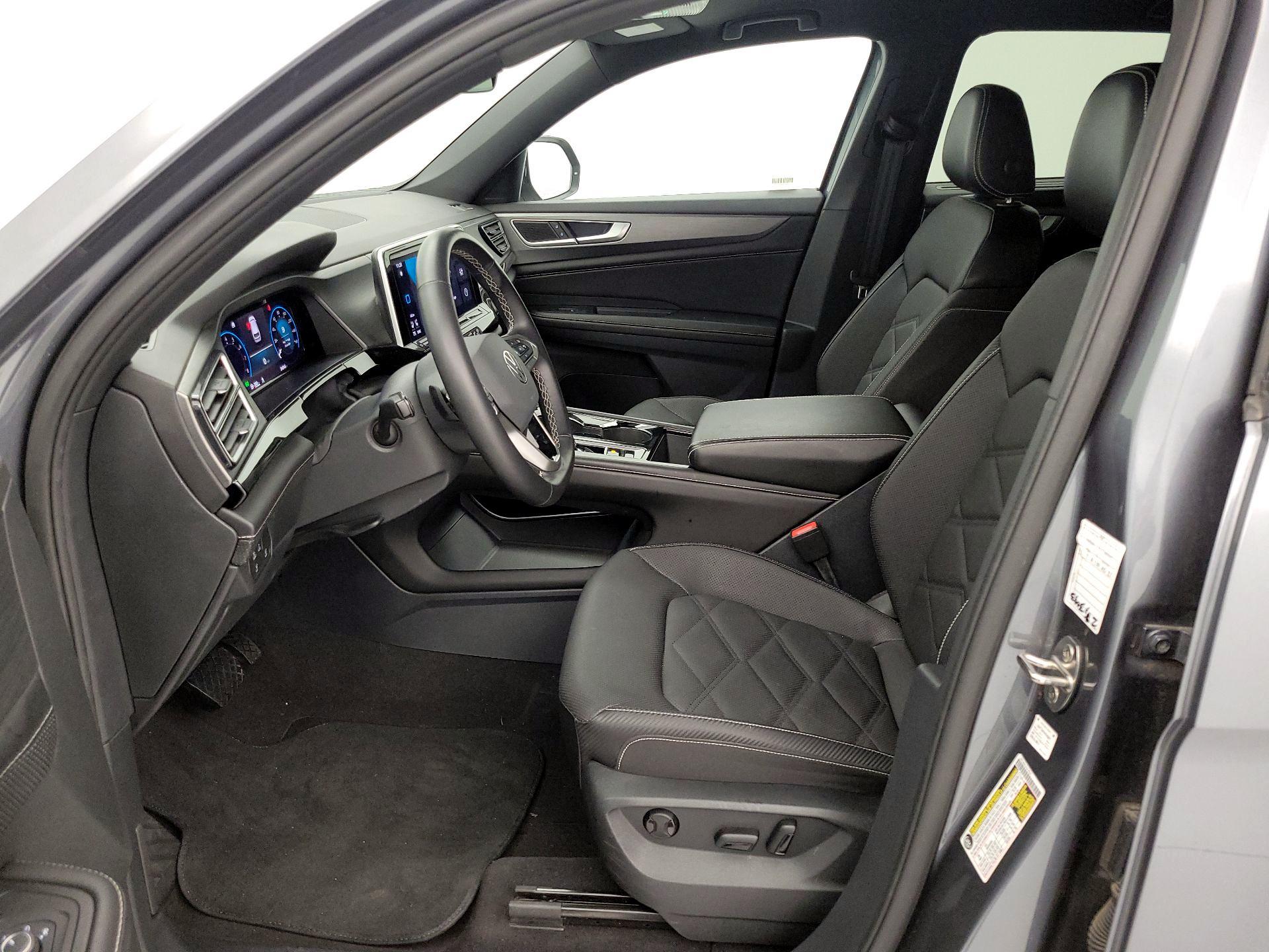 Thumbnail: 2024 Volkswagen Atlas - 11