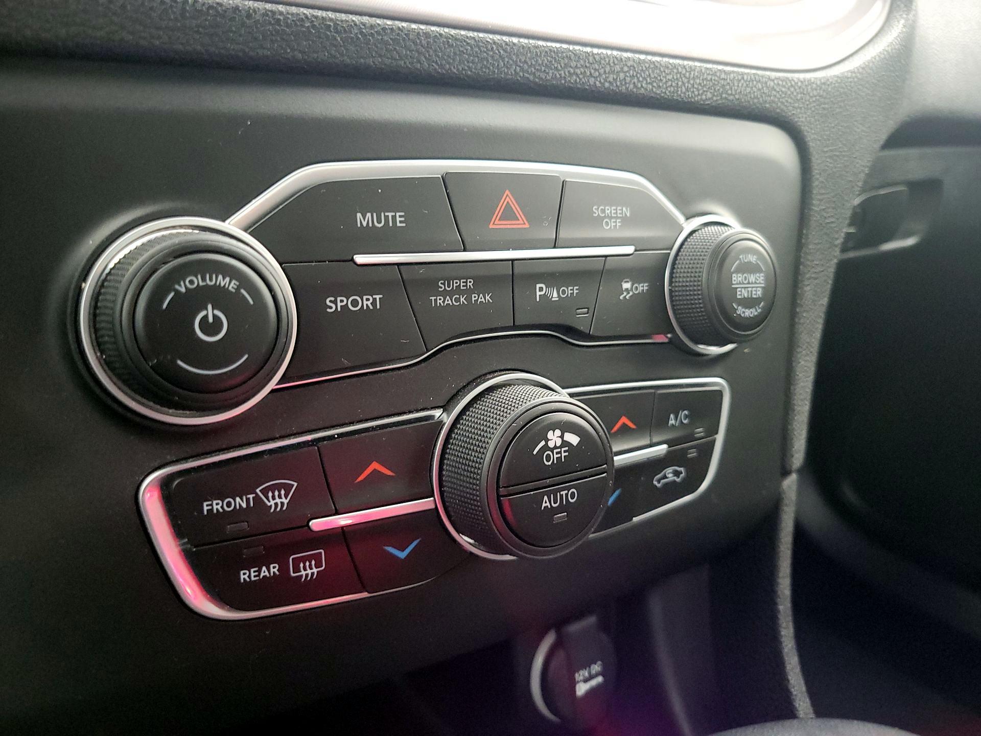 Thumbnail: 2023 Dodge Charger - 16