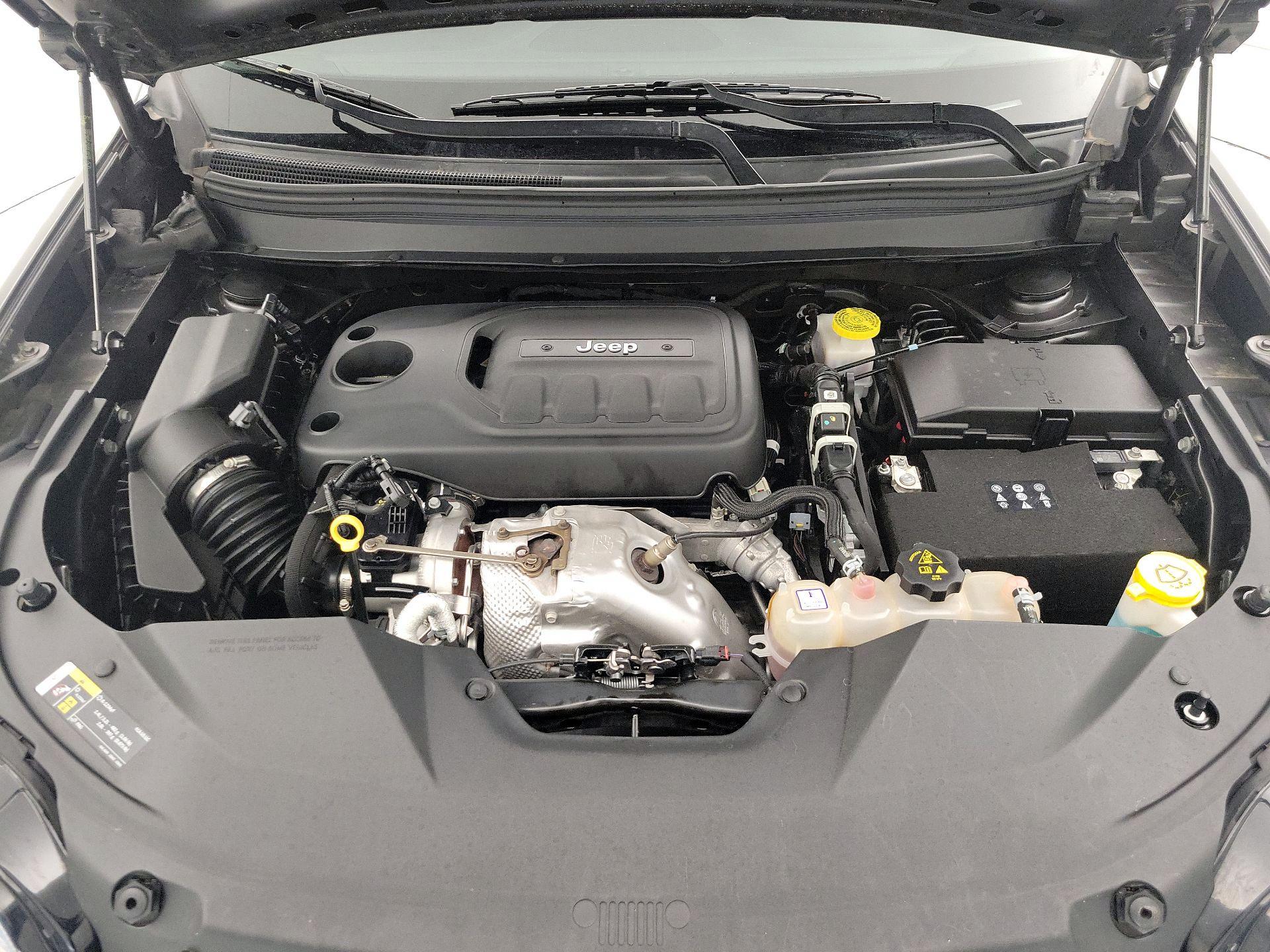 Thumbnail: 2020 Jeep Cherokee - 19