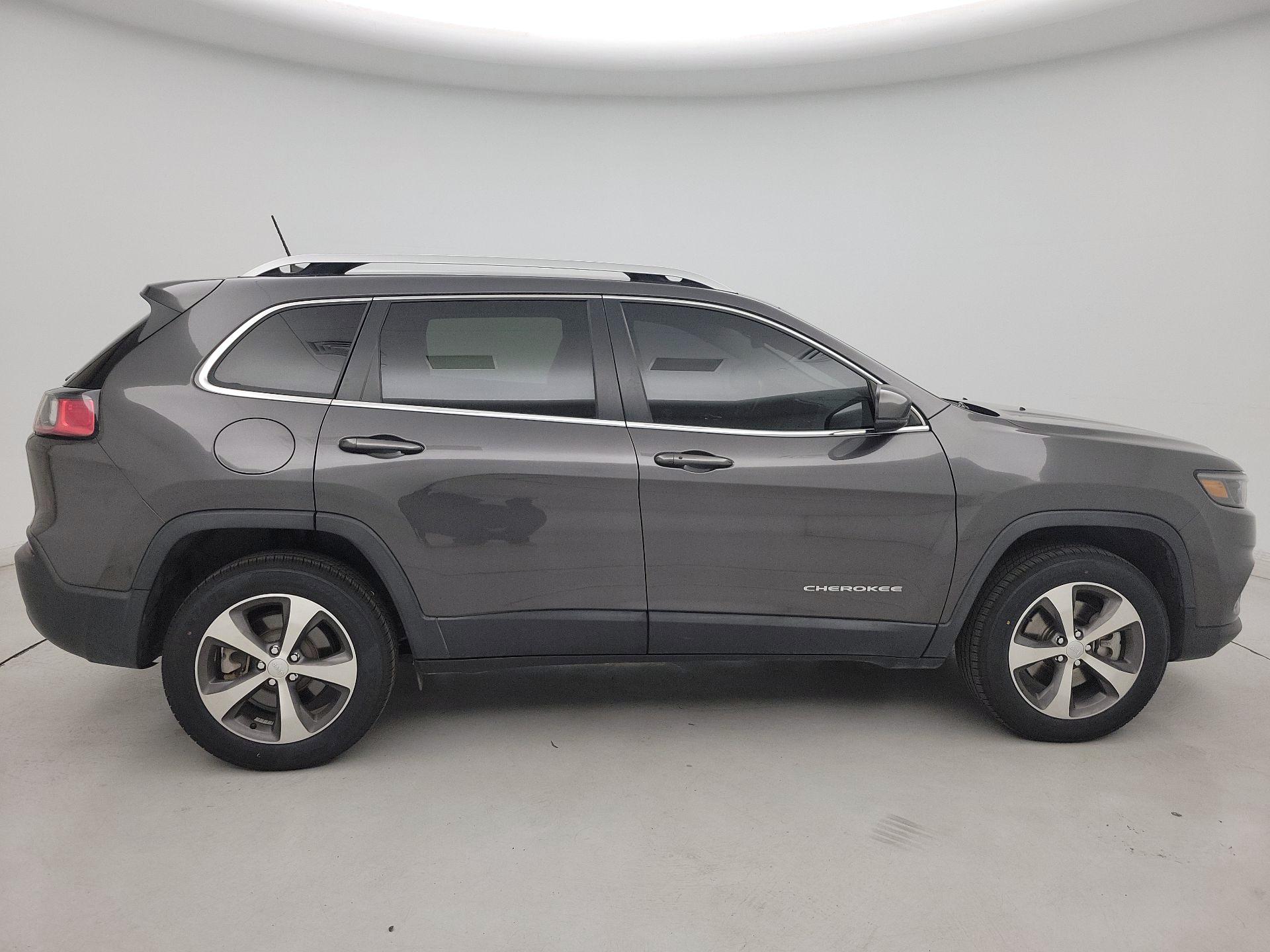 Thumbnail: 2020 Jeep Cherokee - 4