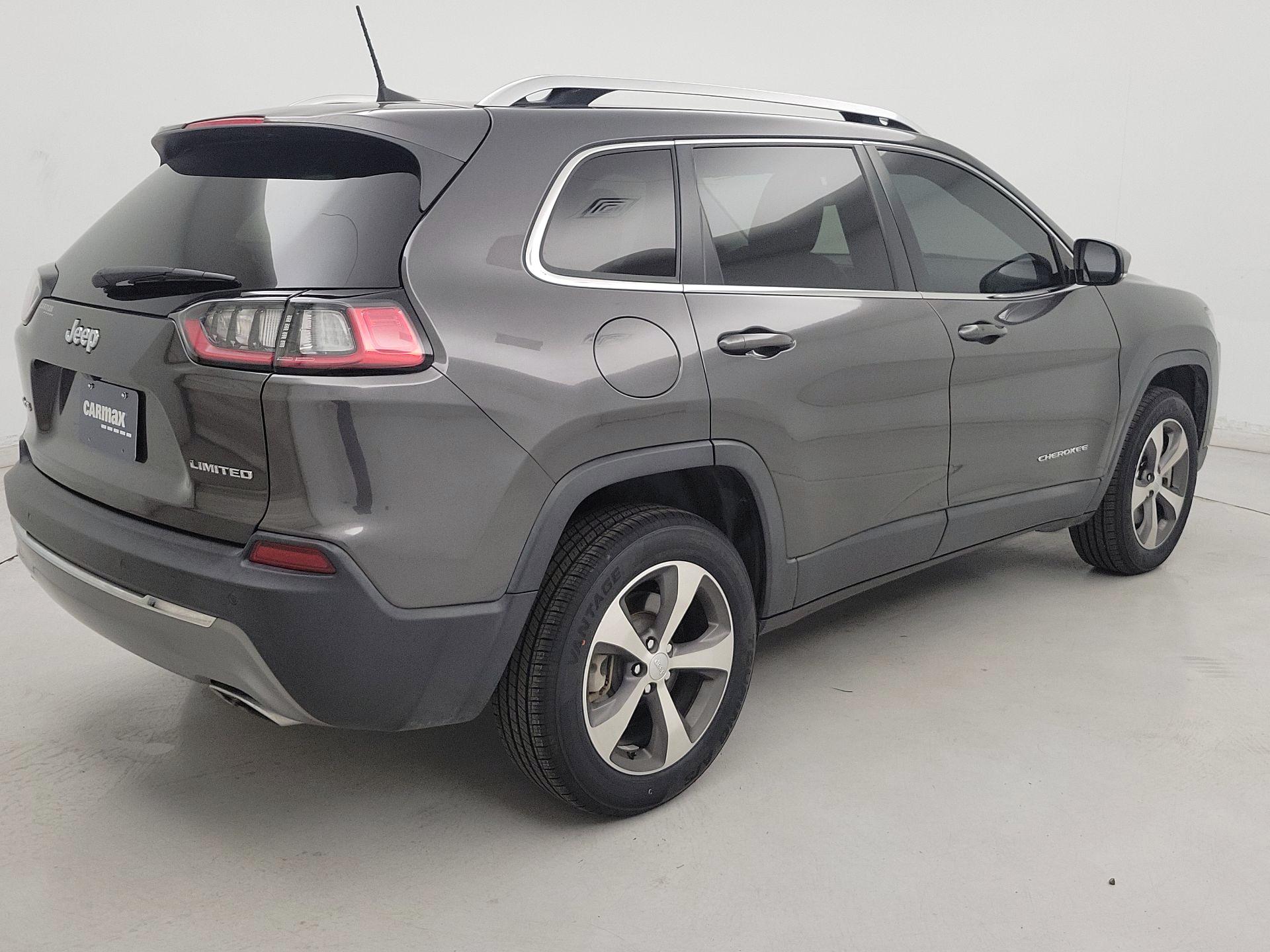 Thumbnail: 2020 Jeep Cherokee - 5