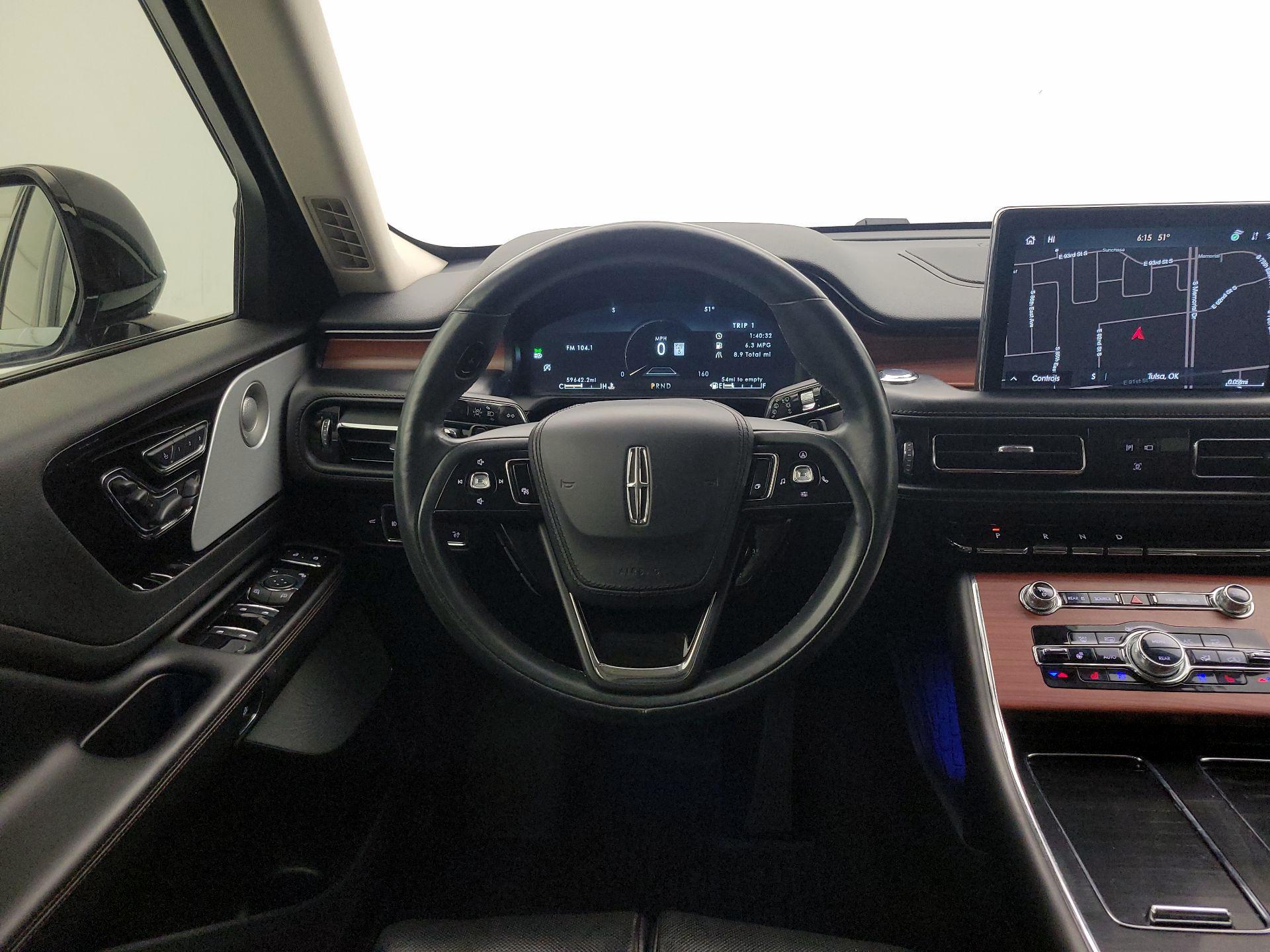 Thumbnail: 2021 Lincoln Aviator - 10