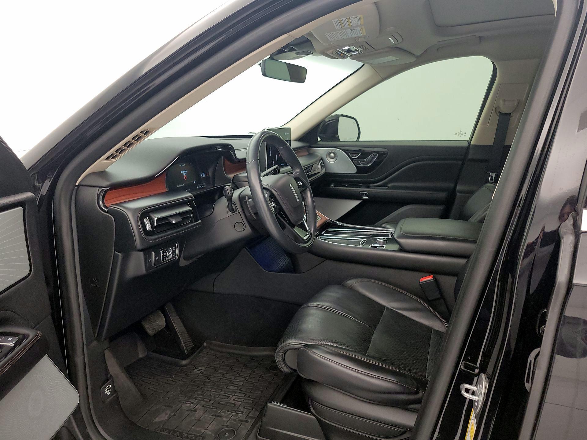 Thumbnail: 2021 Lincoln Aviator - 11