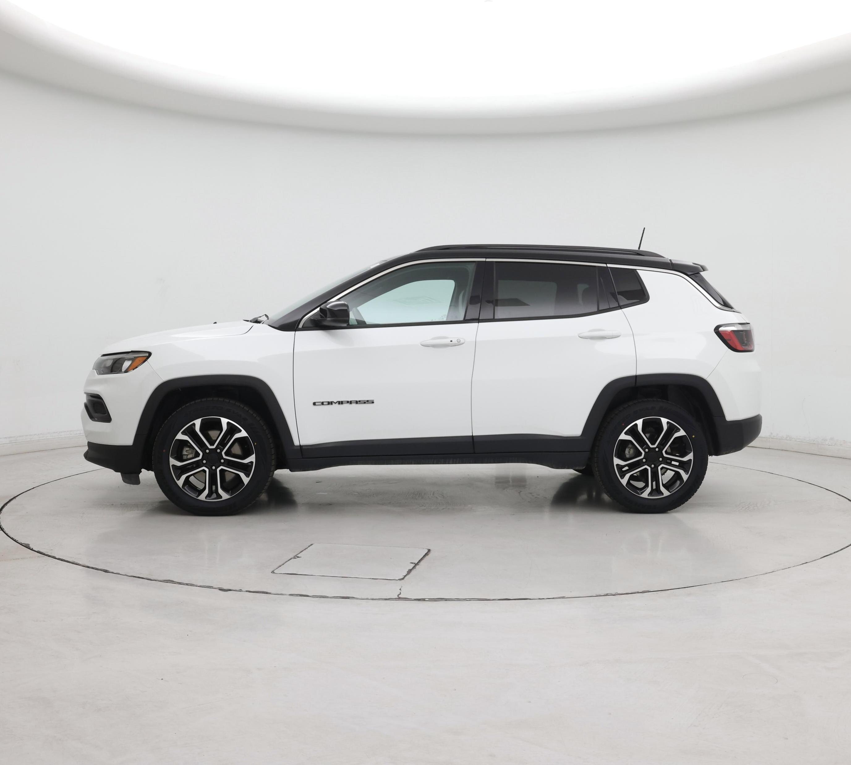 Thumbnail: 2023 Jeep Compass - 3